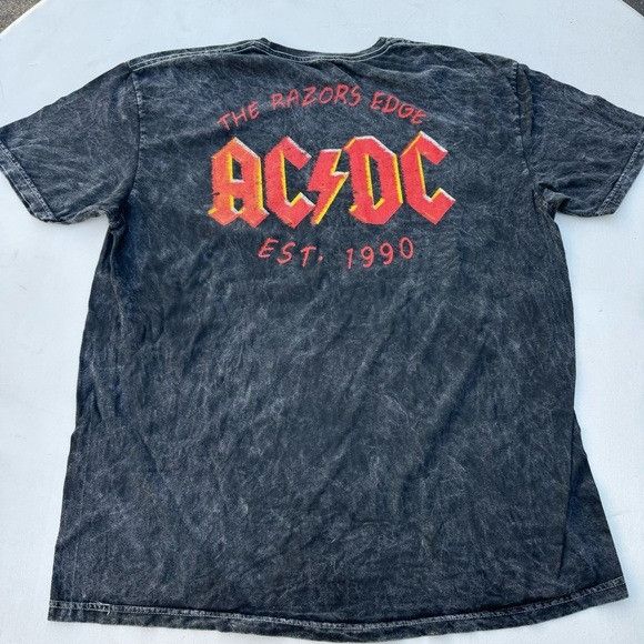 AC/DC × Band Tees NEW AC/DC THE RAZORS EDGE VINTAGE WASHED T-SHIRT SZ M Size US M / EU 48-50 / 2 - 1 Thumbnail