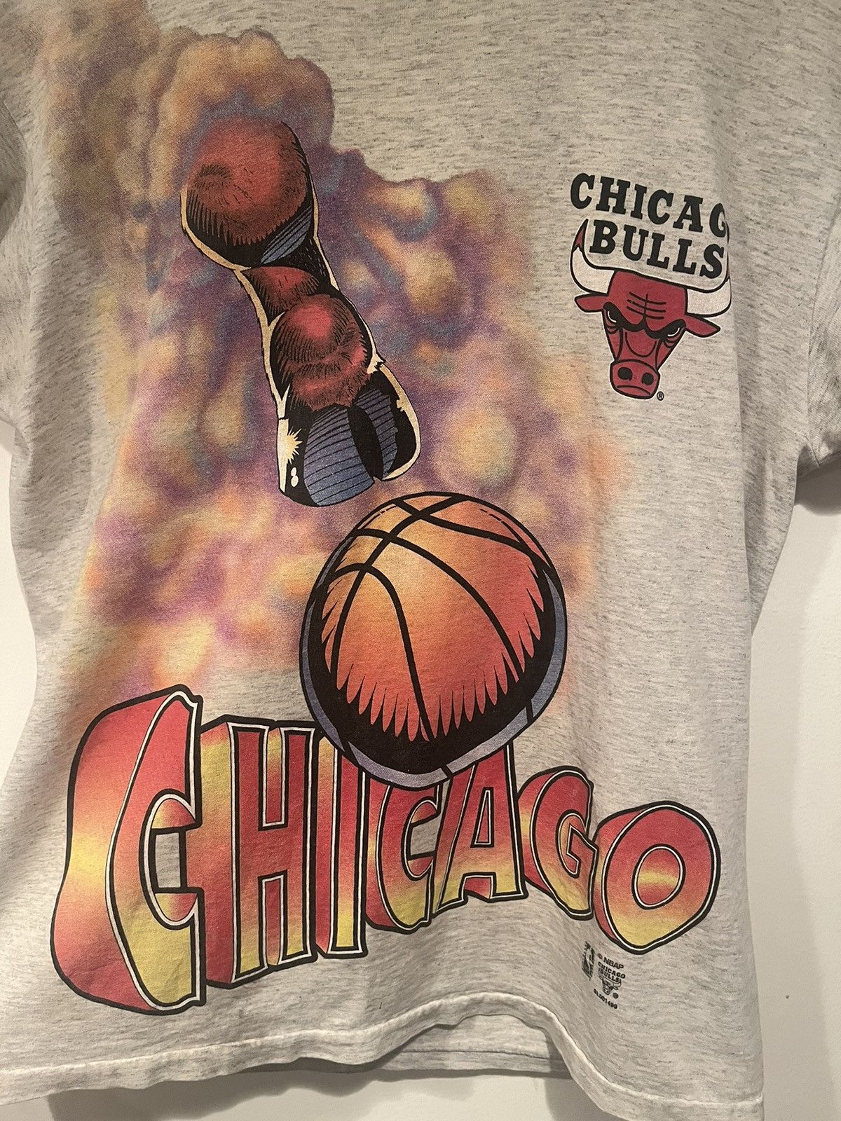 Vintage 1990’s Rare Chicago Bulls tshirt Size US L / EU 52-54 / 3 - 3 Thumbnail