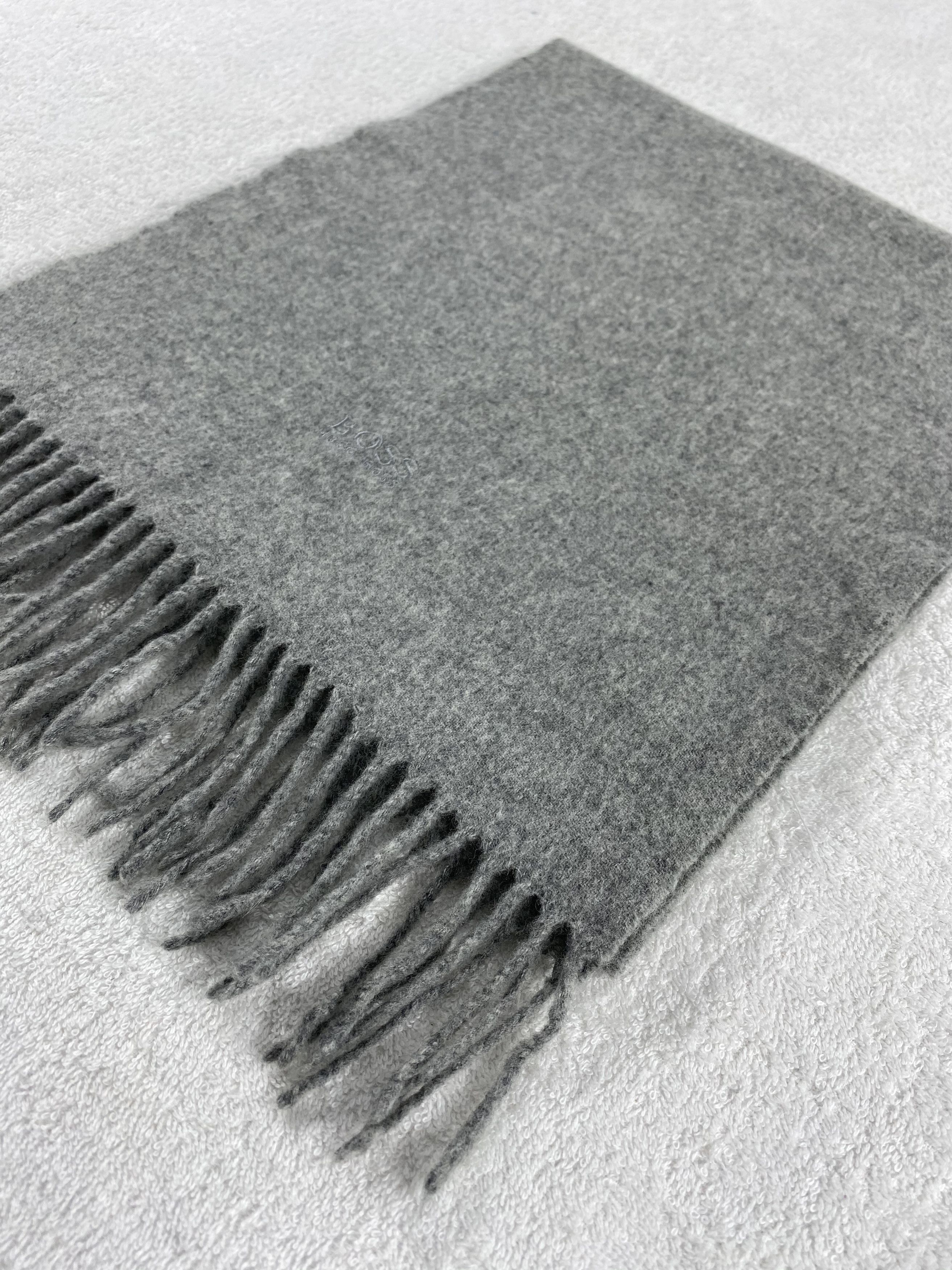Hugo Boss Vintage Hugo Boss Scarf/Muffler/Neckwear MF743 Size ONE SIZE - 3 Thumbnail