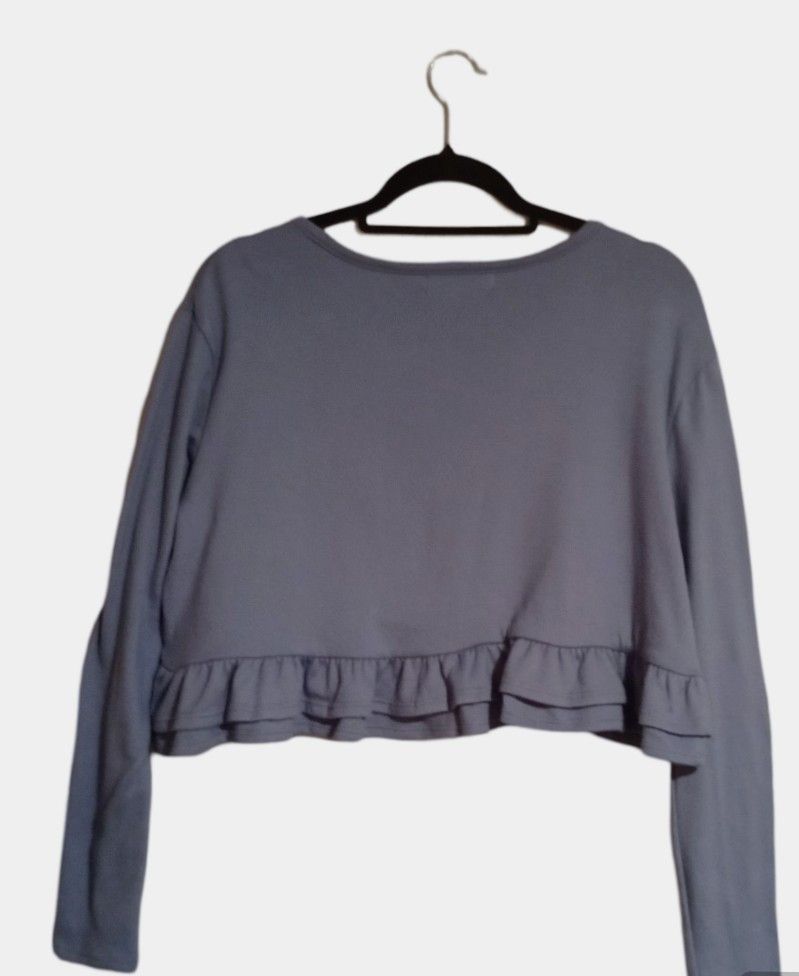 Arizona Jean Co. Long Sleeve Light Blue Pullover Sweater with Ruffle Bottom Size M / US 6-8 / IT 42-44 - 4 Thumbnail