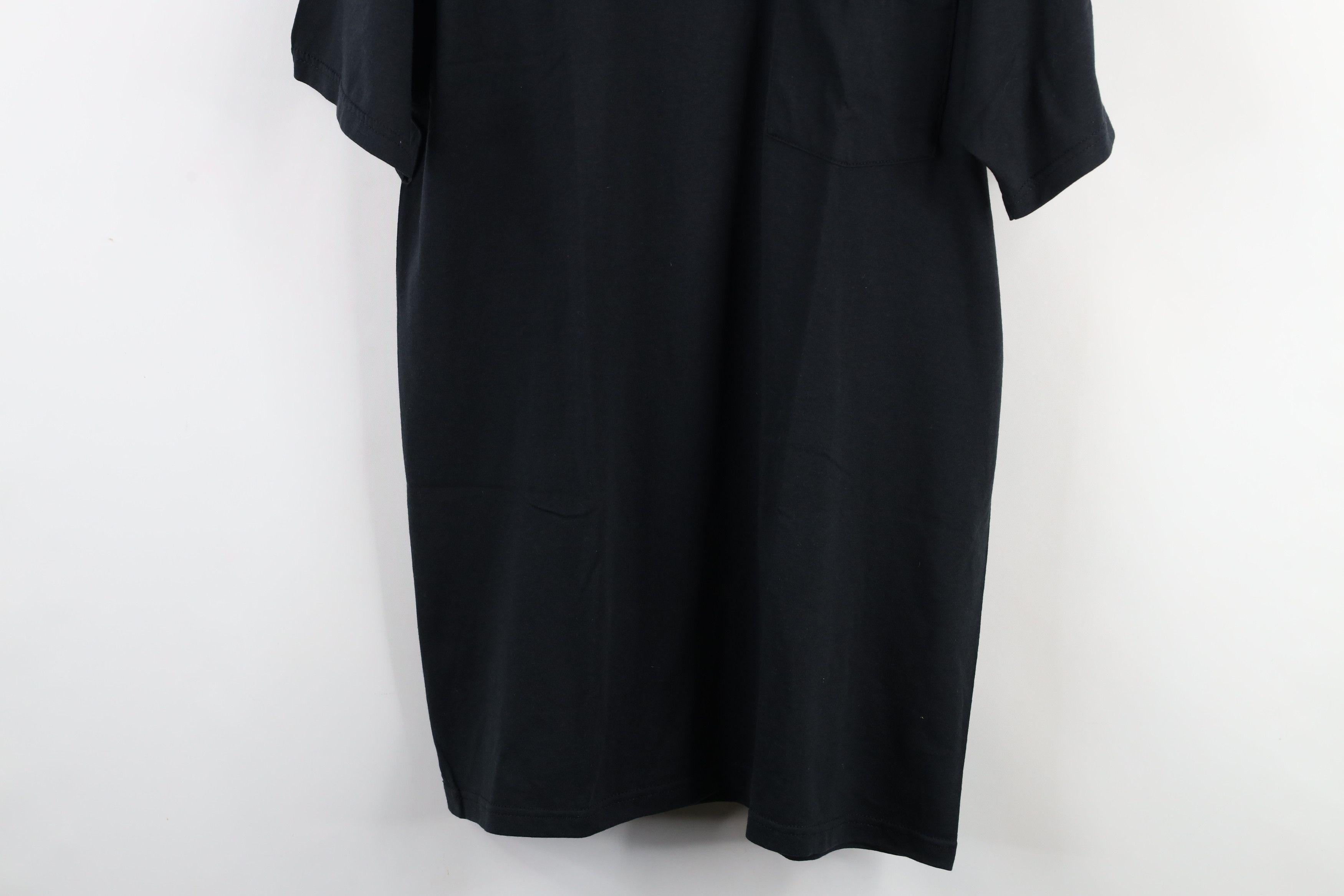 Vintage Vintage 90s Streetwear Thin Cotton Pocket T-Shirt Black Size US L / EU 52-54 / 3 - 3 Thumbnail