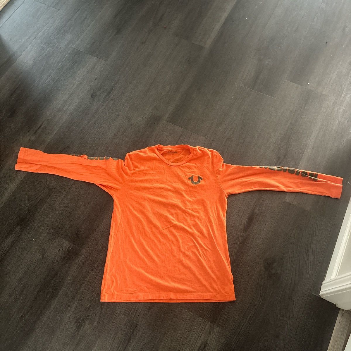 True Religion orange and green true religion long sleeve shirt SMALL Size US S / EU 44-46 / 1 - 2 Thumbnail