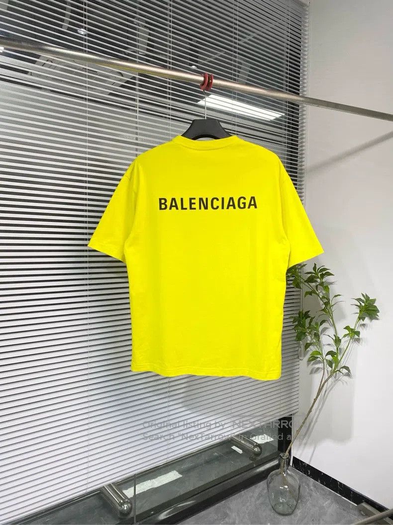 Balenciaga Balenciaga Yellow Short Sleeve T-Shirt with Letter Print L Size US S / EU 44-46 / 1 - 1 Thumbnail