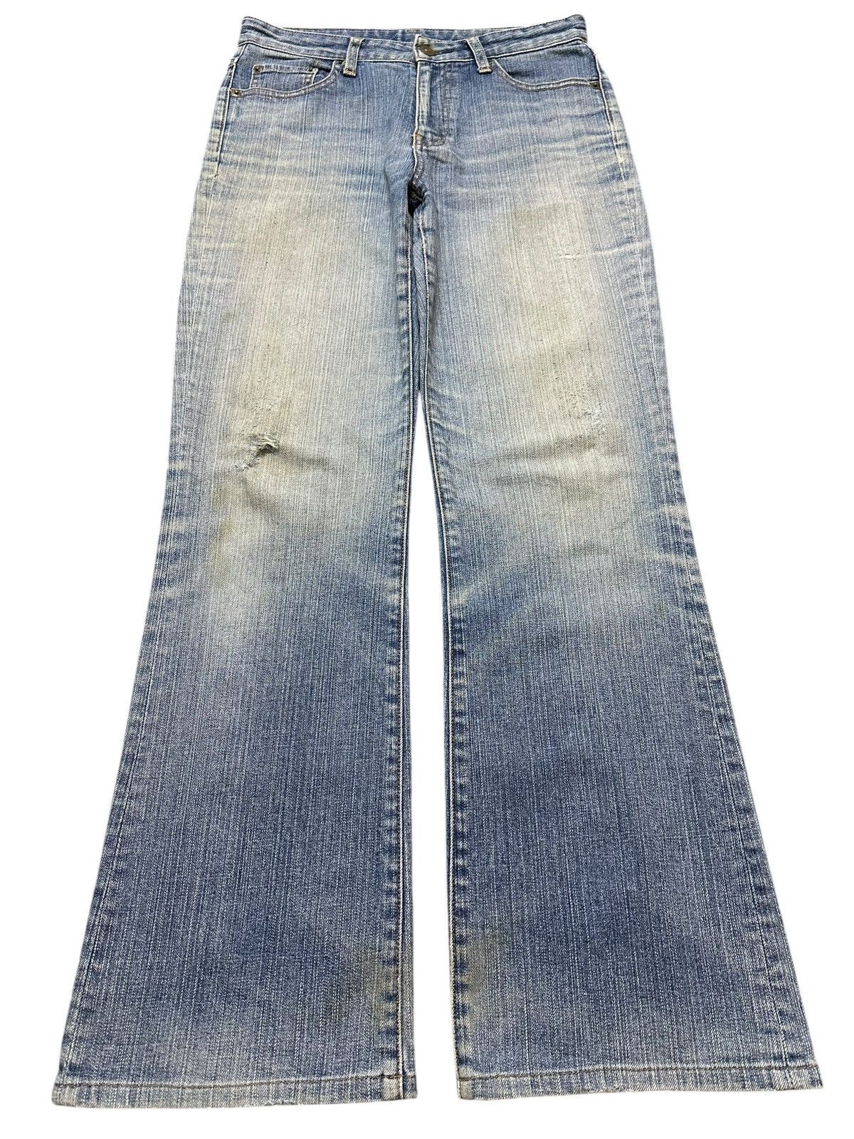 Uniqlo Vintage Japanese Uniqlo Blue Faded Wash Style Wide Leg Jeans Size US 28 / EU 44 - 1 Thumbnail