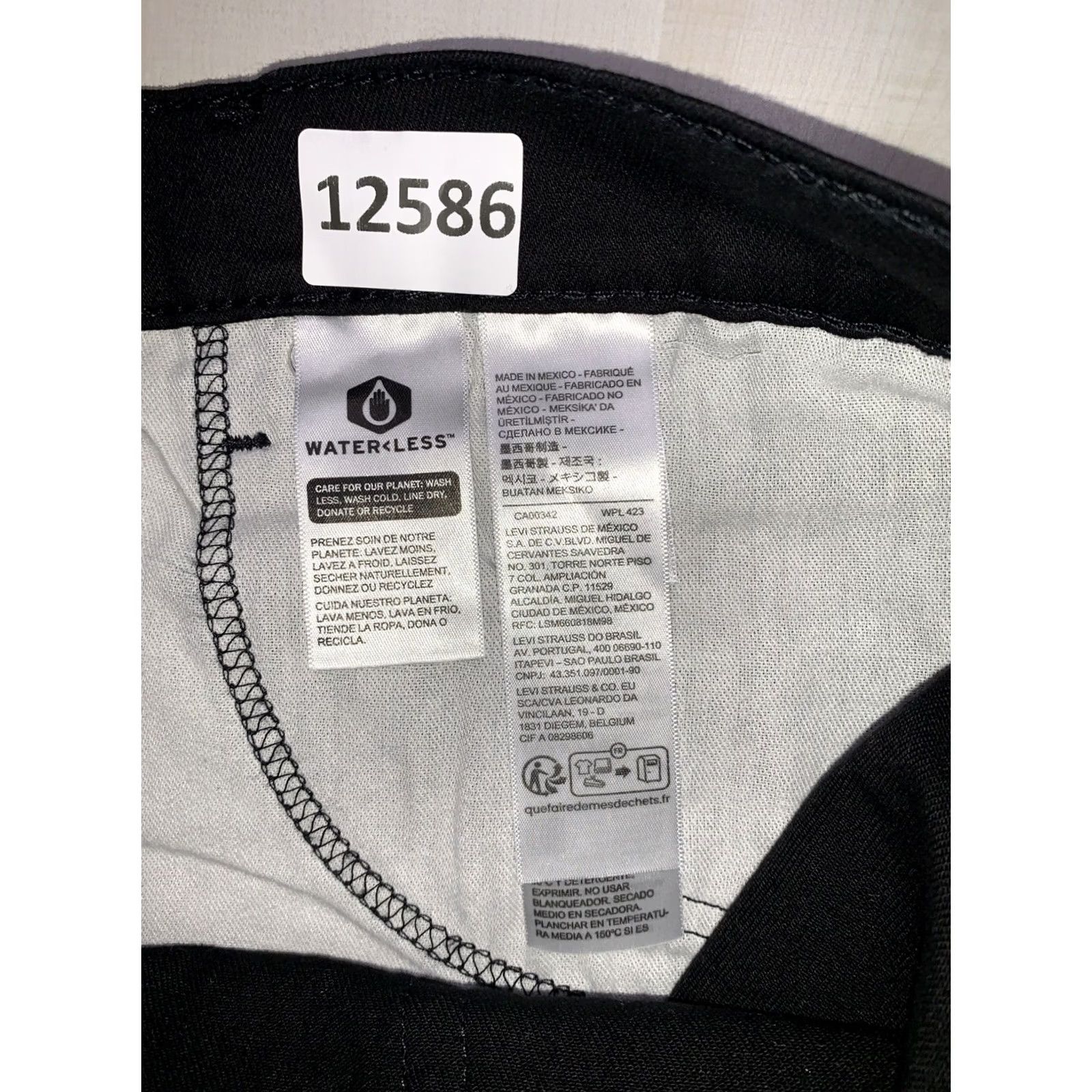 Levi's VINTAGE Levi’s 511 Jeans Men 34x32 Black Denim Tapered Straight 5-Pocket Zip City Mens Size US 34 / EU 50 - 6 Thumbnail