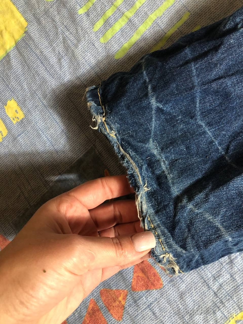 Levi's Vintage Levis Jeans Distressed Denim Size US 34 / EU 50 - 21 Thumbnail