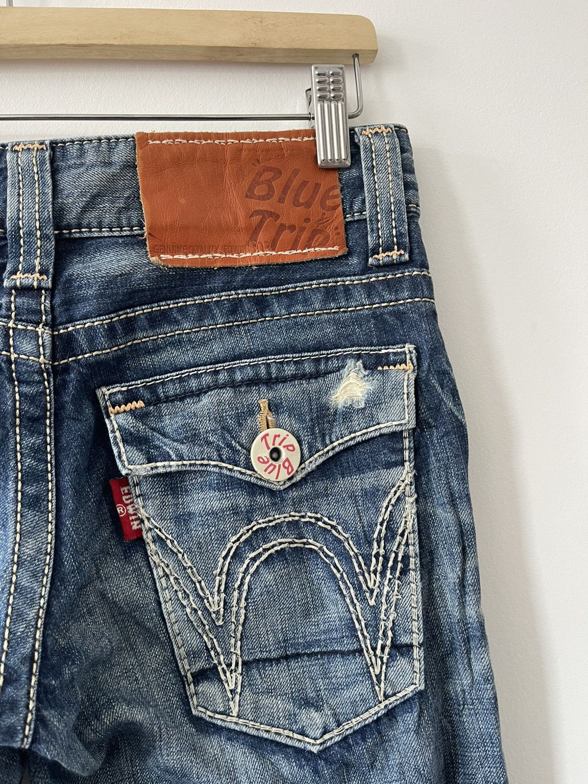 Edwin Rare Vintage EDWIN Blue Trip Boot Cut Flare Japan Denim Size 28" / US 6 / IT 42 - 8 Thumbnail