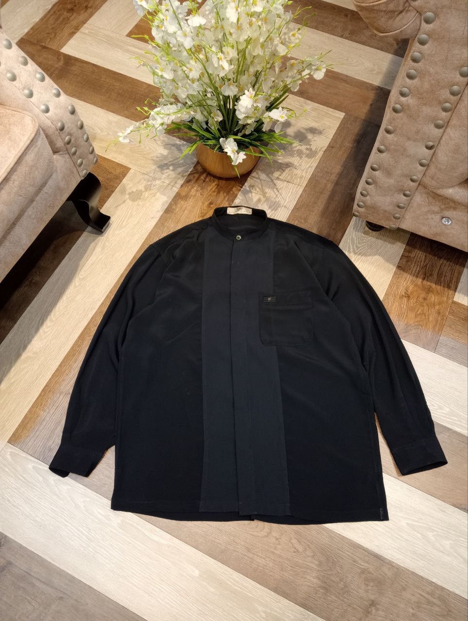 Balenciaga LUXURY BALENCIAGA PARIS VINTAGE POLYESTER SHIRT Size US M / EU 48-50 / 2 - 2 Thumbnail