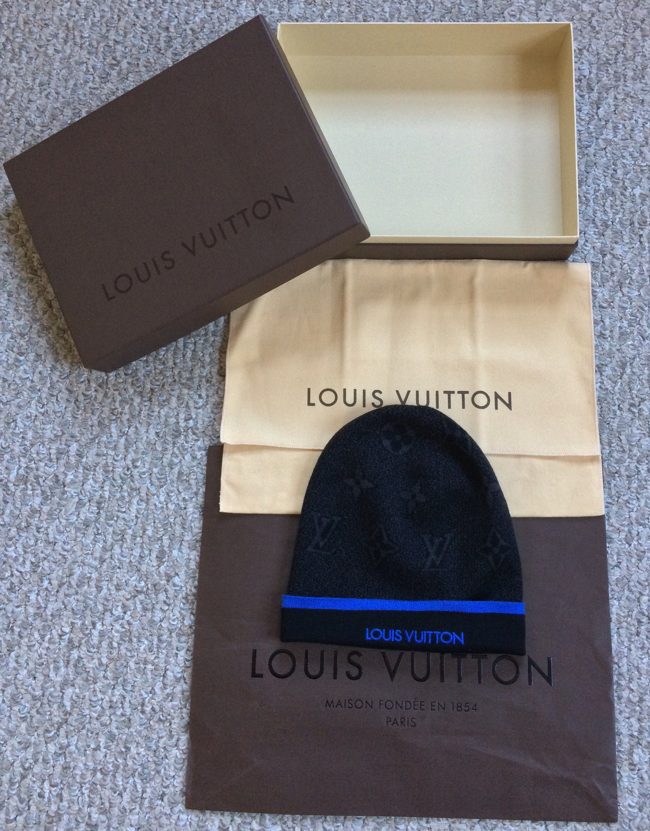 Louis Vuitton Louis Vuitton Monogram Logo Beanie Hat Size ONE SIZE - 7 Thumbnail