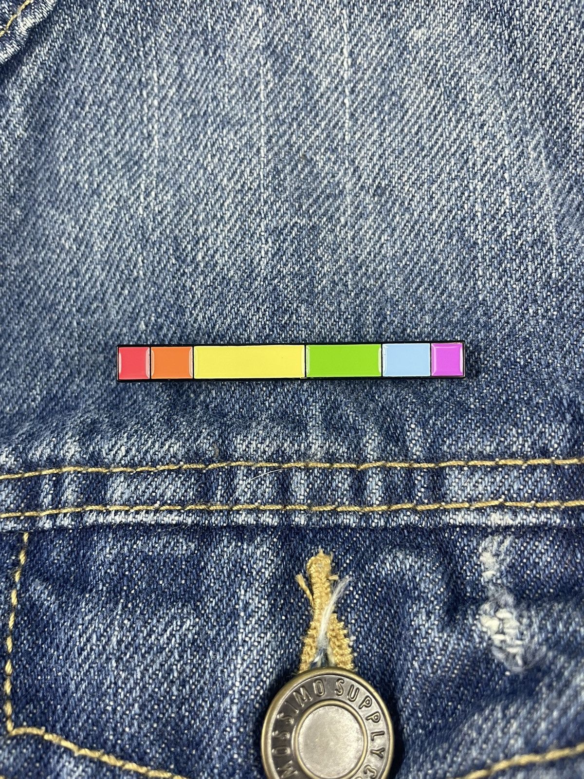 Other LGBTQ Enamel Pin Size ONE SIZE - 1 Thumbnail