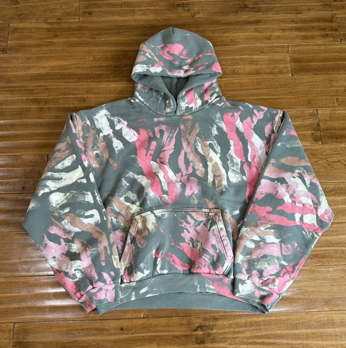 SKYLRK JUSTIN BIEBER SKYLRK CHERRY CAMO HOODIE Large | Grailed