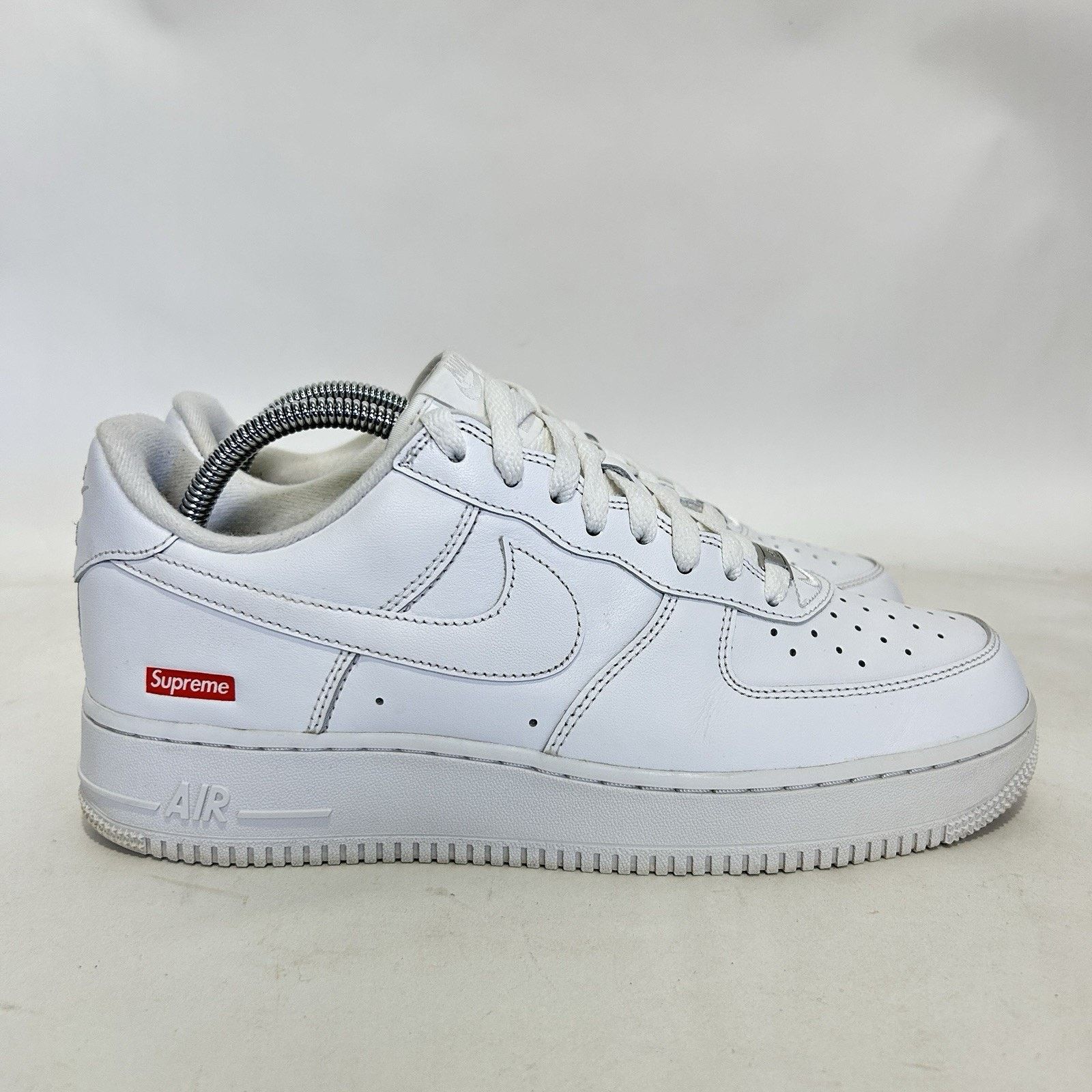 Nike Nike Air Force 1 x Supreme Low Box Logo “White” Size US 10 / EU 43 - 4 Thumbnail
