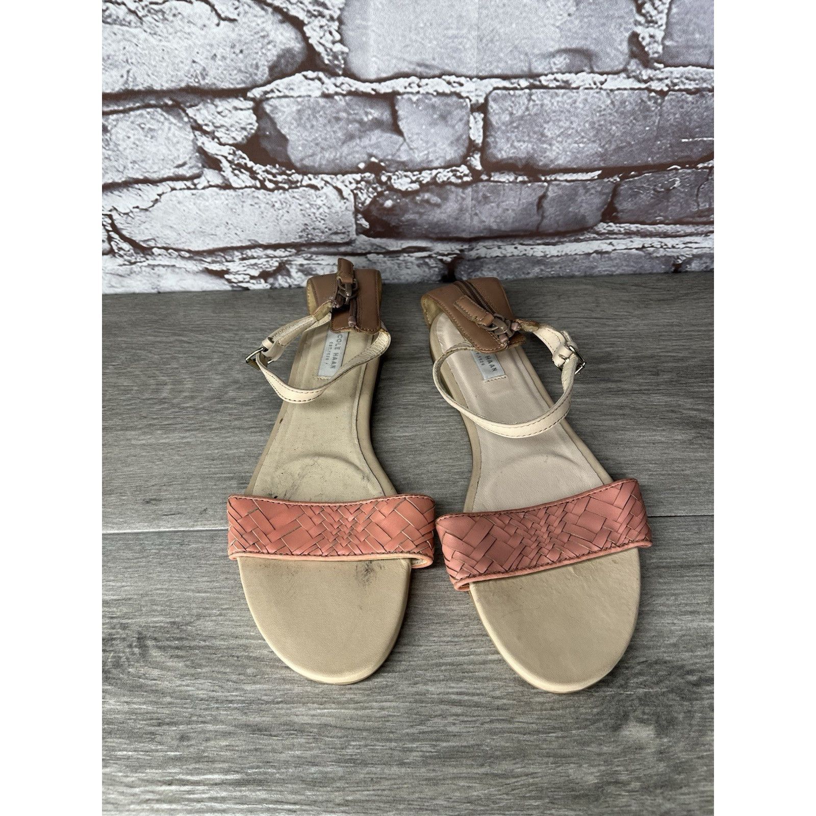 Cole Haan Cole Haan Salmon Pink Leather Back Zip Flat Strap Sandals Wo Size US 6.5 / IT 36.5 - 11 Thumbnail