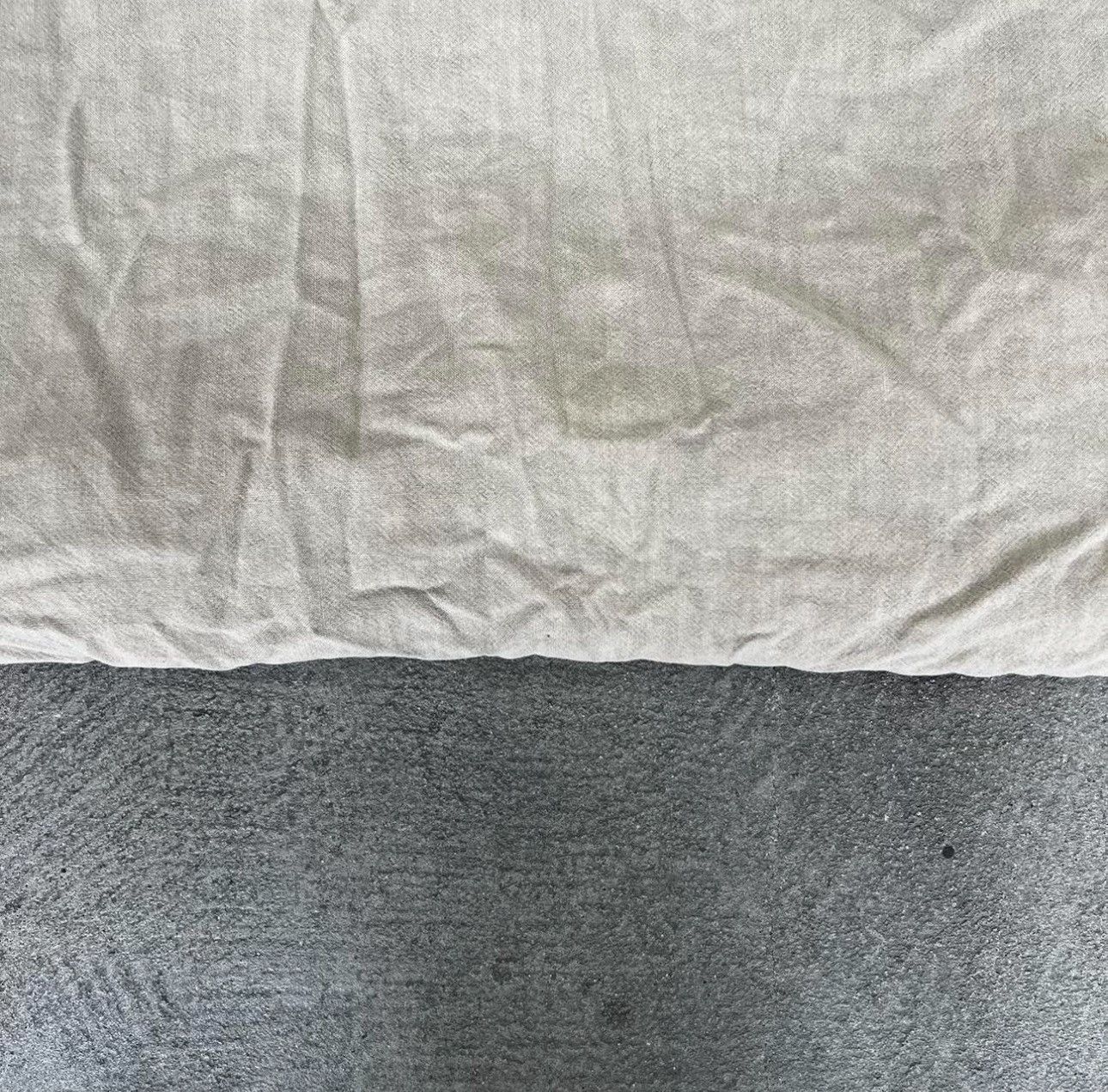 Kanye West UNRELEASED YEEZY SEASON 8 VEST Size US L / EU 52-54 / 3 - 6 Thumbnail