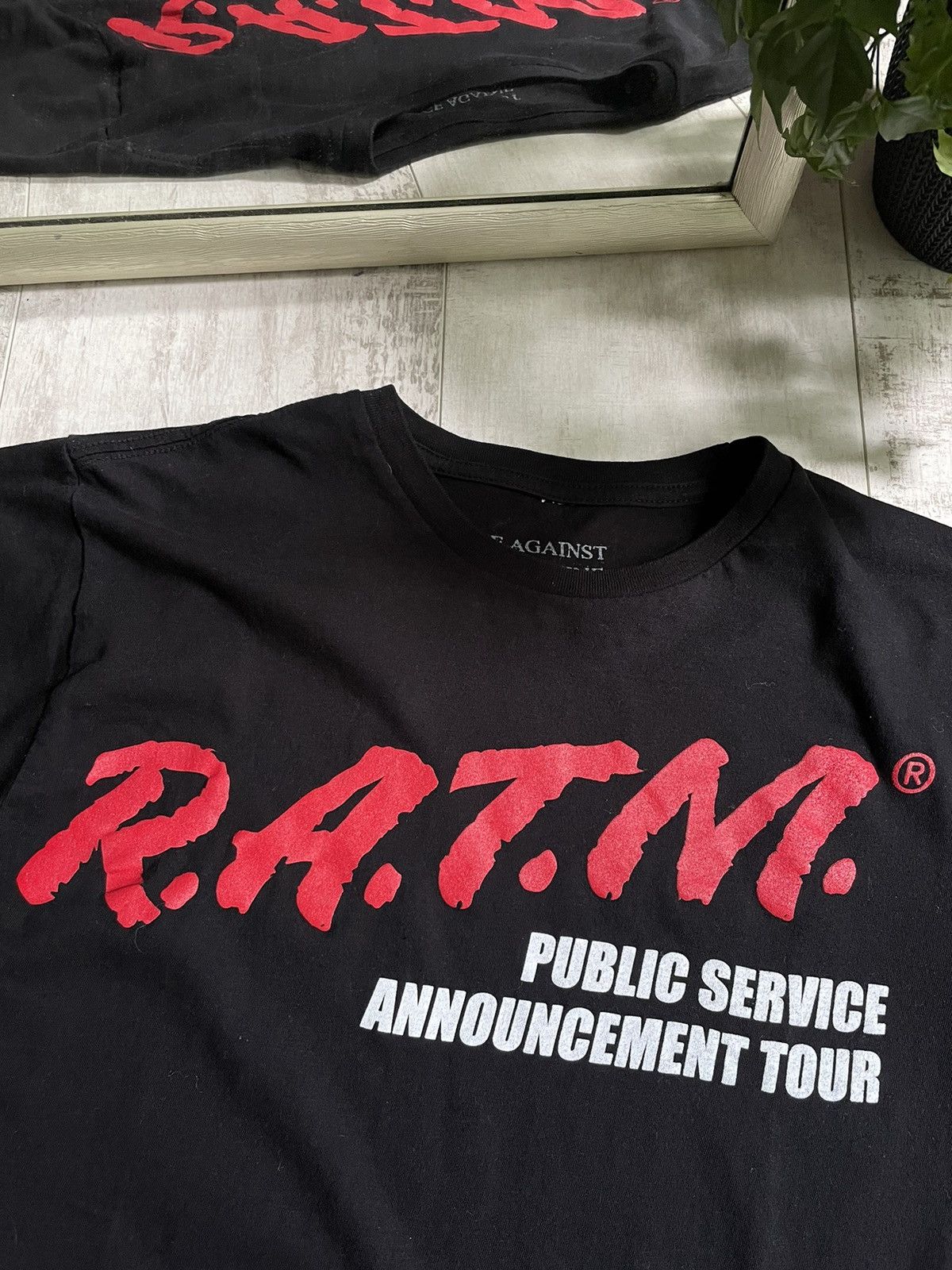 Rage Against The Machine Rage Against The Machine 2022 Tour T-Shirt Black RARE Size US M / EU 48-50 / 2 - 7 Thumbnail