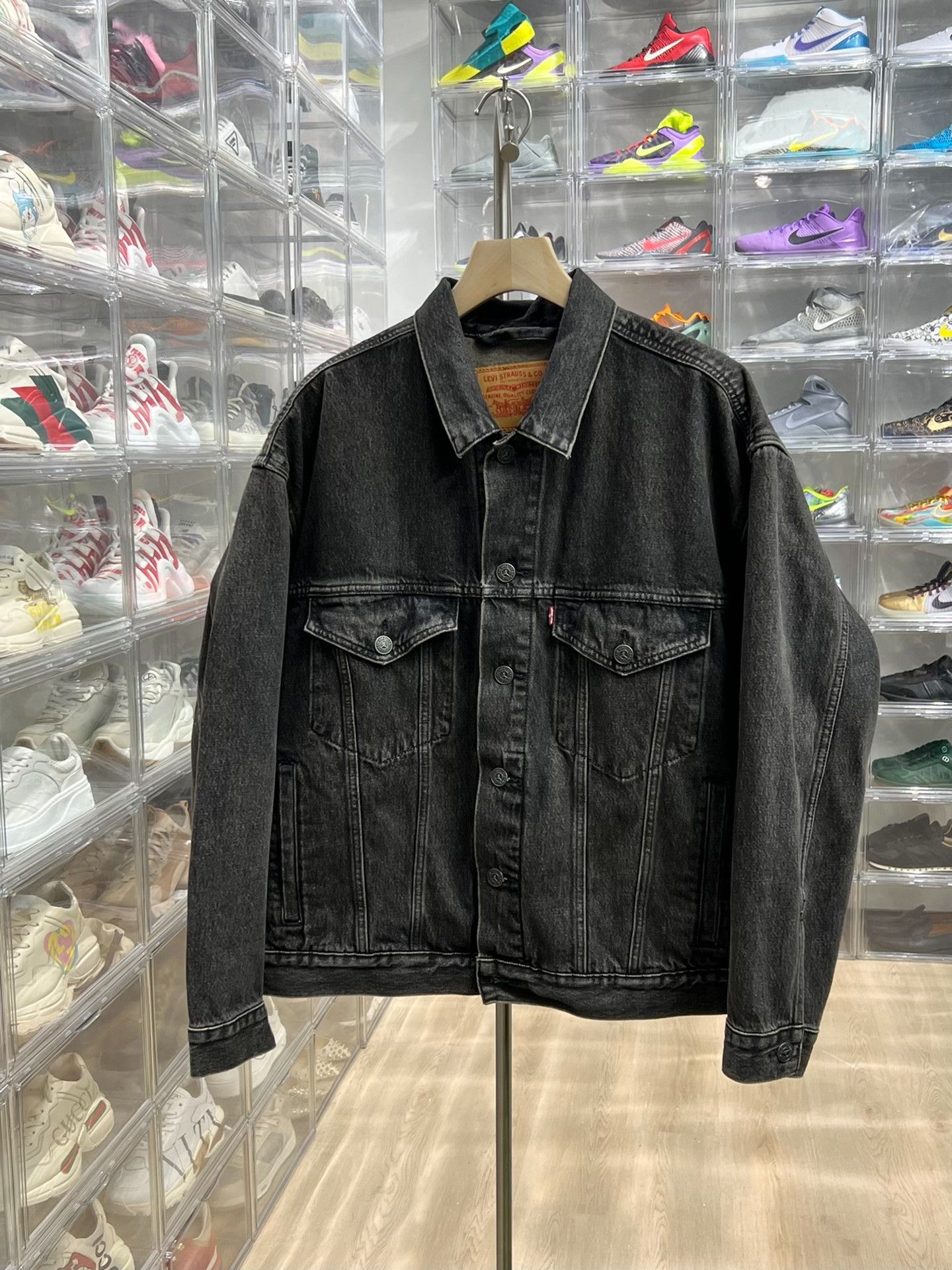 Jordan Brand Jordan Brand Denim Light Jacket l Men Size US L / EU 52-54 / 3 - 1 Thumbnail