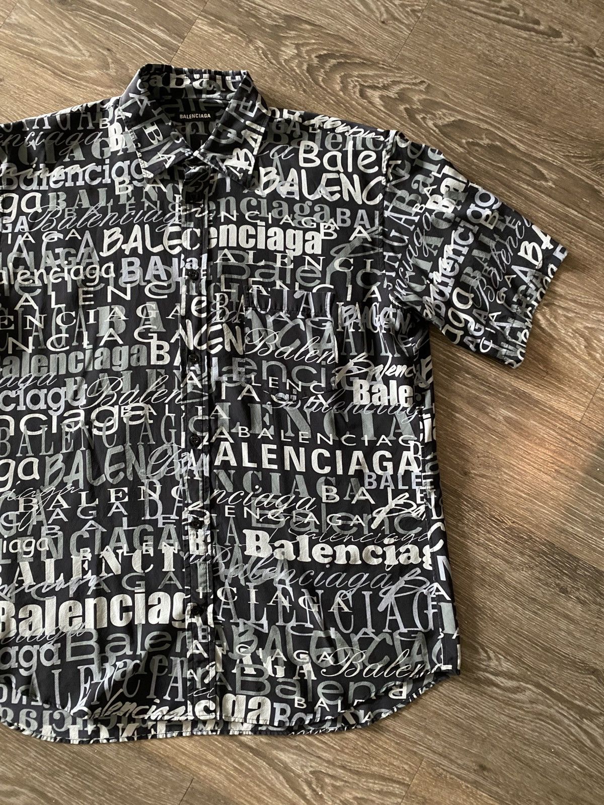 Balenciaga Balenciaga Button Up Size US XL / EU 56 / 4 - 1 Thumbnail