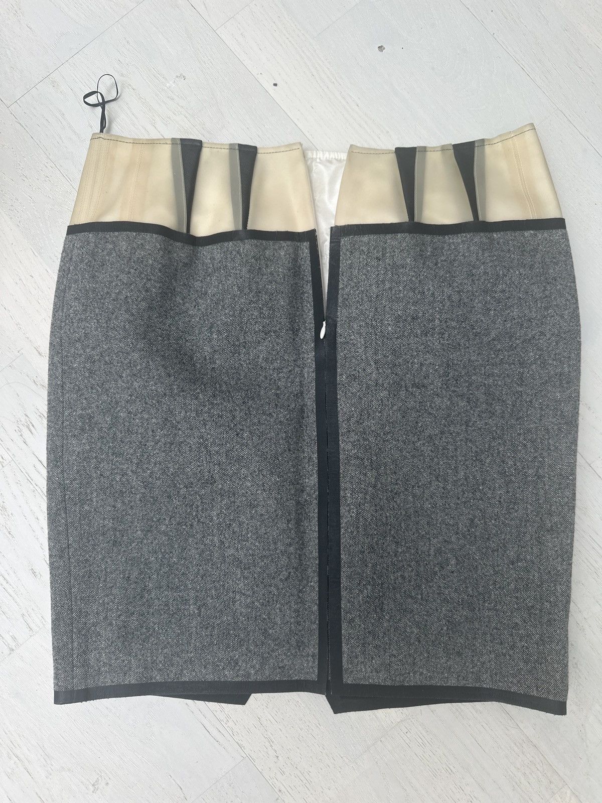 Balenciaga Balenciaga Vintage Runway Archive Skirt Size 28" / US 6 / IT 42 - 3 Thumbnail