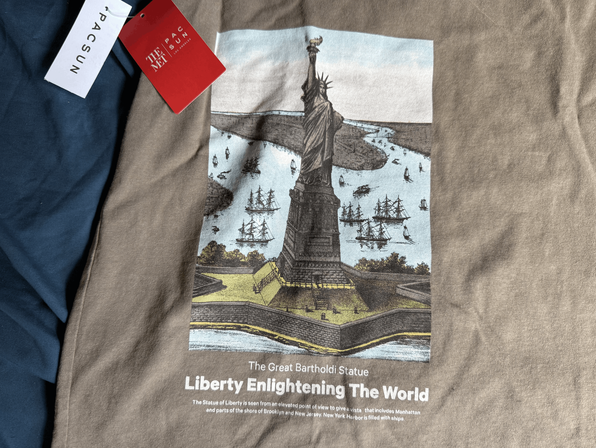 Pacsun Pac Sun x The Met tee shirt medium $58 Size US M / EU 48-50 / 2 - 2 Thumbnail