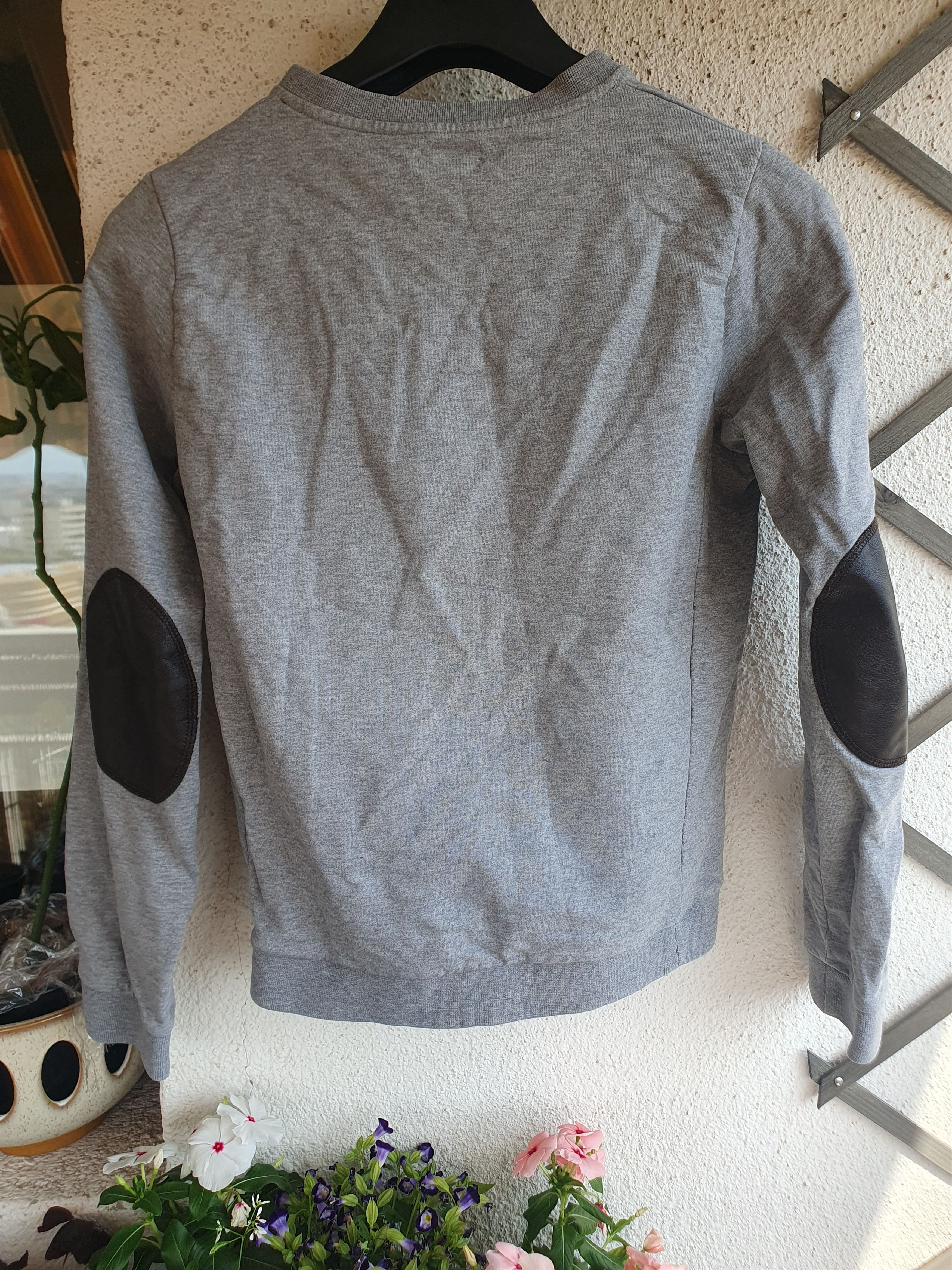 Acne Studios Acne Jeans Elbow Leather Patch Sweatshirt sz S? Size US S / EU 44-46 / 1 - 2 Thumbnail