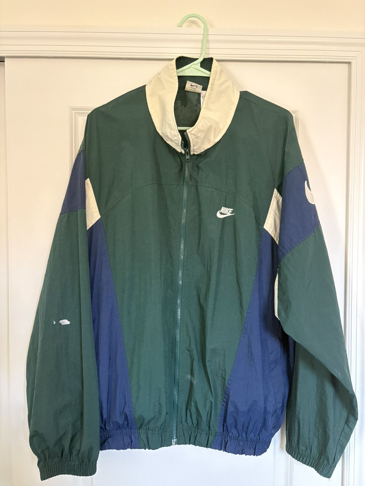 Nike Nike Men's Vintage Windbreaker Jacket Green/Blue, Size Large Size US L / EU 52-54 / 3 - 1 Thumbnail