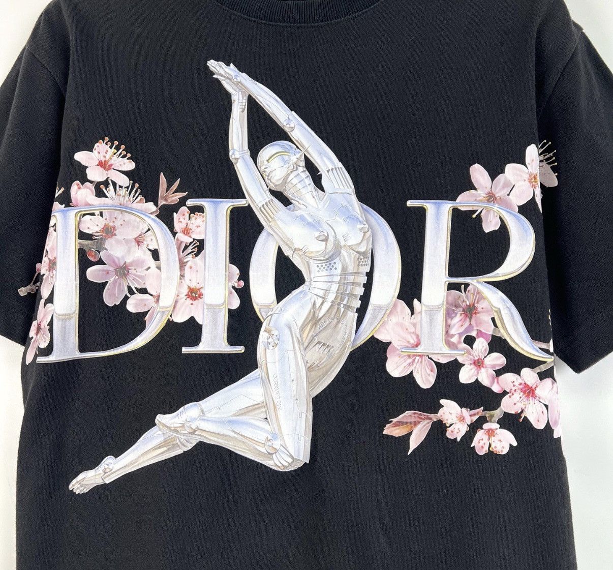 Dior Dior x Sorayama Short Sleeve T-Shirt K12 Size US S / EU 44-46 / 1 - 5 Thumbnail