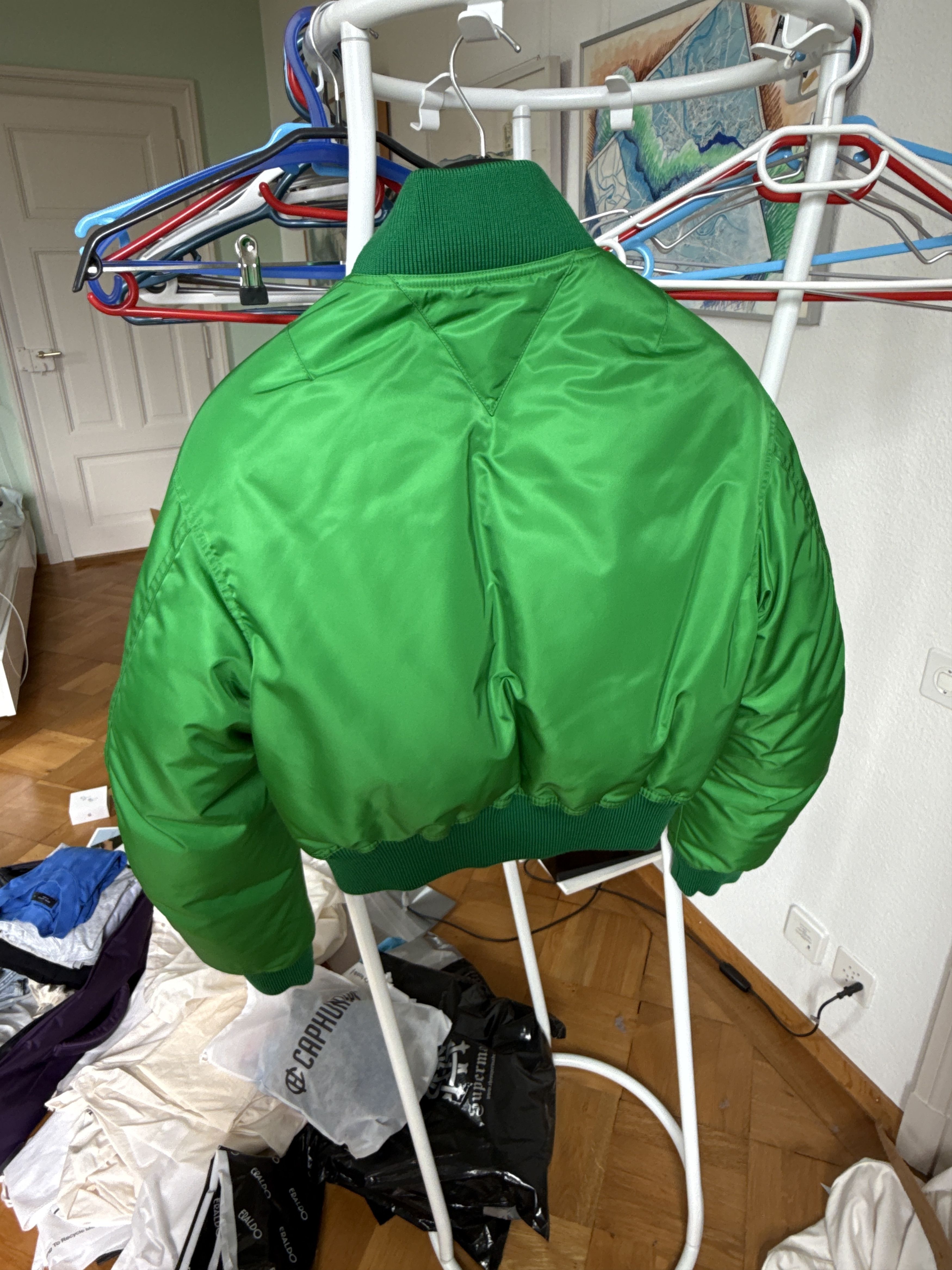 Bottega Veneta Bottega Veneta Padded Cropped Bomber Jacket Size US M / EU 48-50 / 2 - 2 Thumbnail