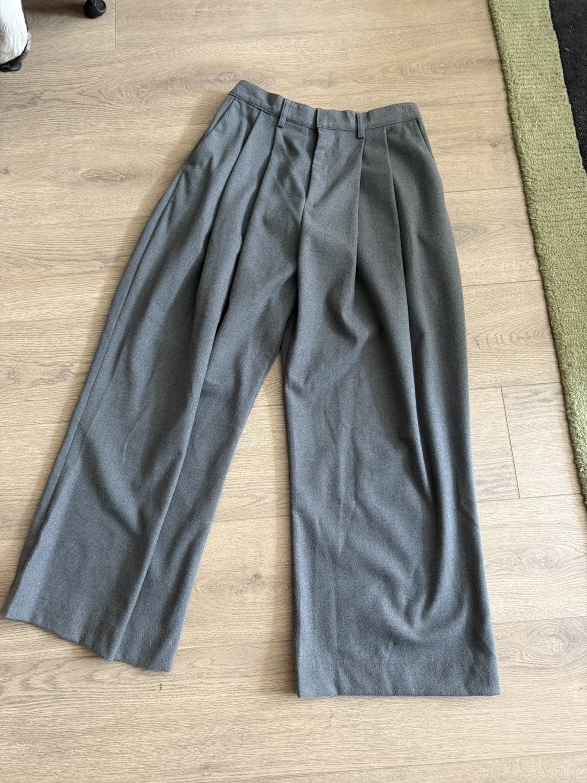 Other Estudio Niksen Pintuck Maxi Trouser Size US 34 / EU 50 - 2 Thumbnail