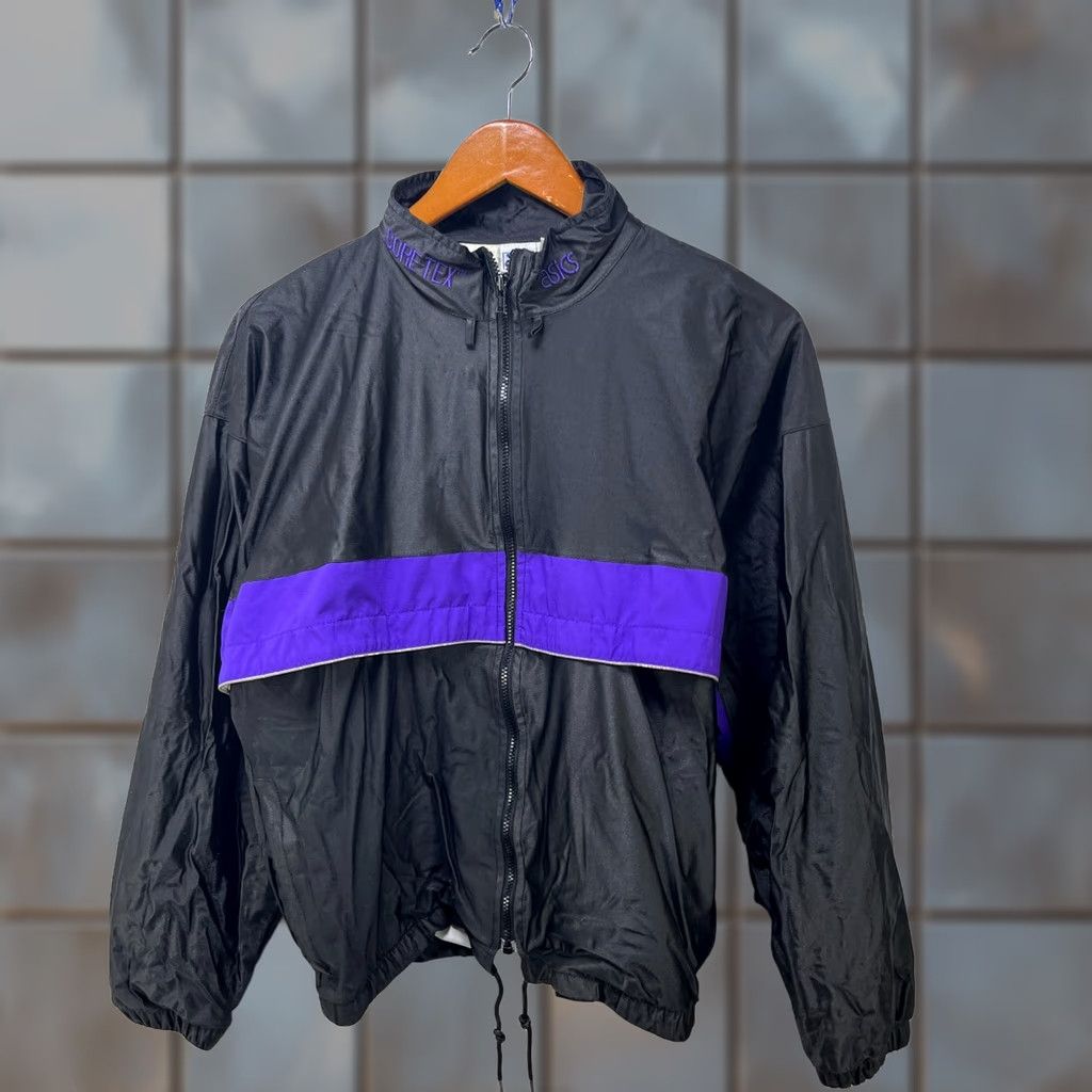 Asics VINTAGE ASICS Gore-Tex Windbreaker Jacket S Black 90s Logo Hooded Reversible Windbreaker Mens Size US S / EU 44-46 / 1 - 1 Thumbnail