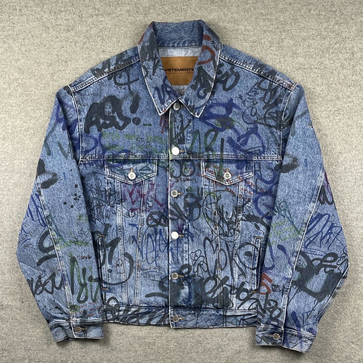 Vetements Vetements Graffiti Denim Jacket Size US L / EU 52-54 / 3 - 2 Thumbnail