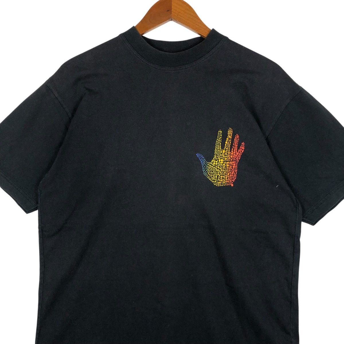 Body Glove BODY GLOVE Vintage Rainbow Big Logo T-Shirt Size US L / EU 52-54 / 3 - 2 Thumbnail