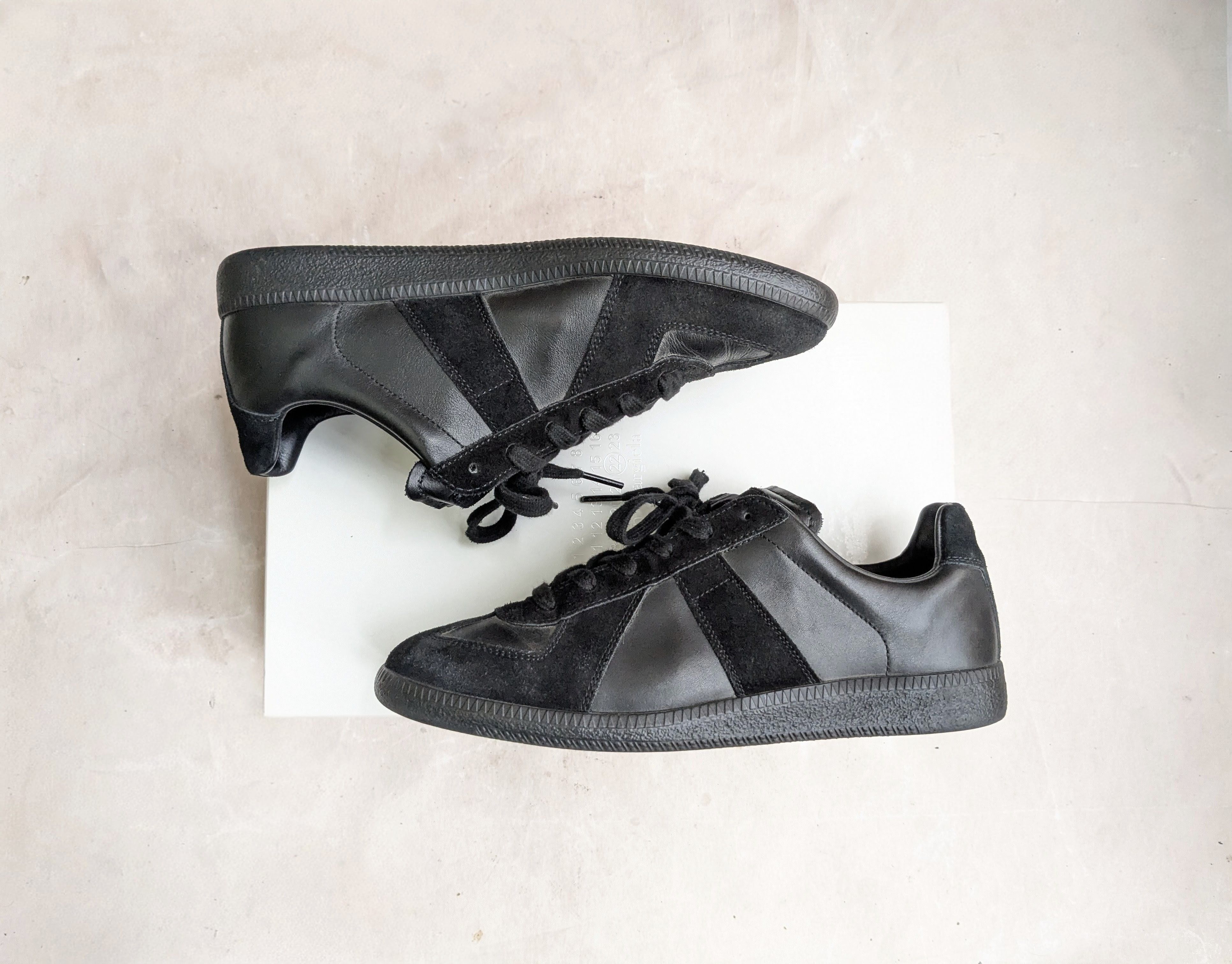 Maison Margiela Maison Margiela Replica GAT Black 8 41 Low Tops Size US 8 / EU 41 - 1 Thumbnail