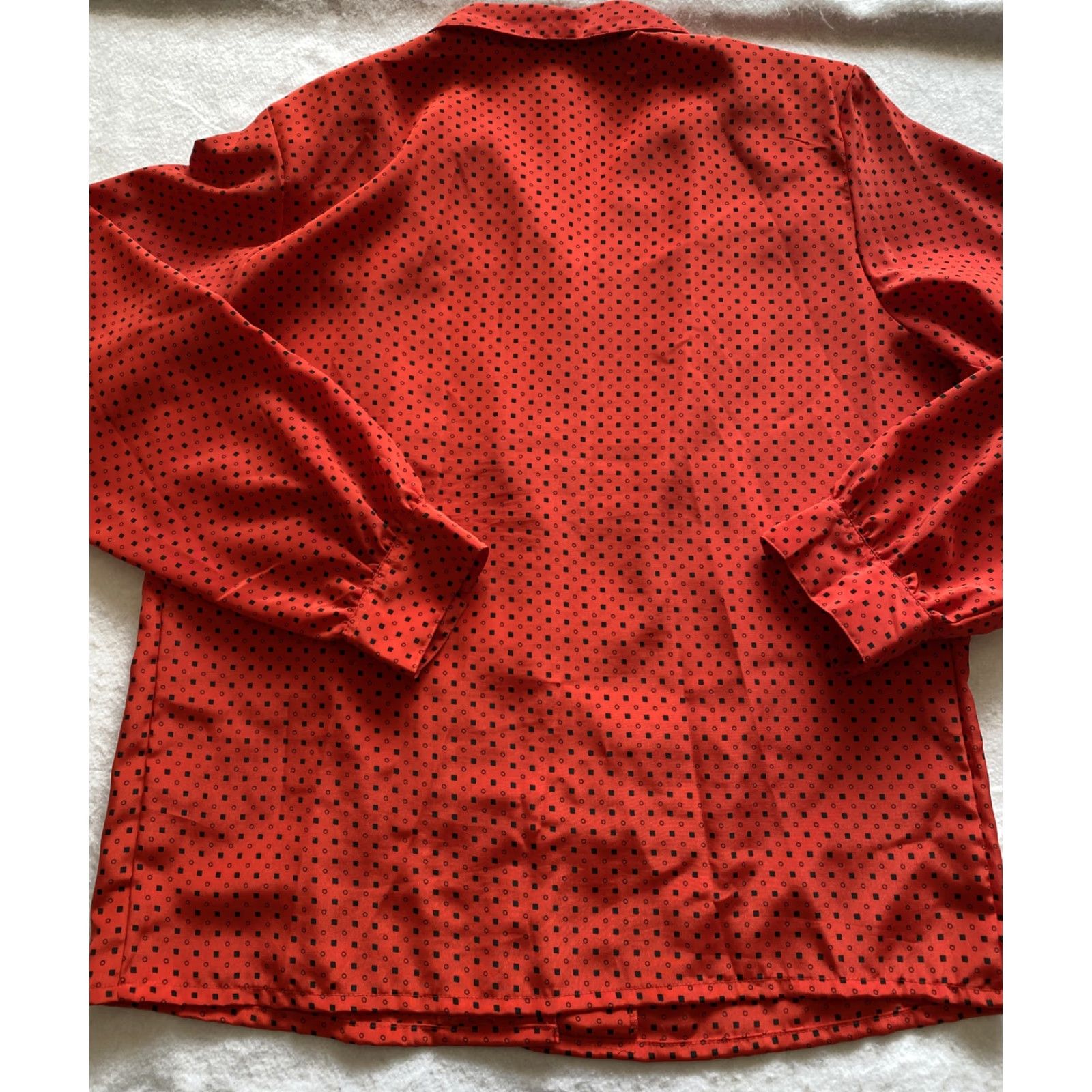 Vintage VINTAGE Koret Button Shirt Women’s 12 Blouse Red Polka Dot Long Balloon Sleeve Collared 90s Chic Womens Size XL / US 12-14 / IT 48-50 - 7 Thumbnail