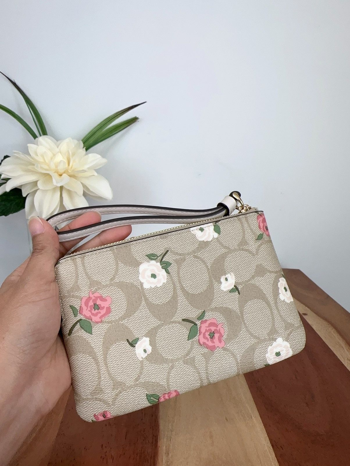 Corner Zip shops Wristlet With Wild Strawberry Print 2023