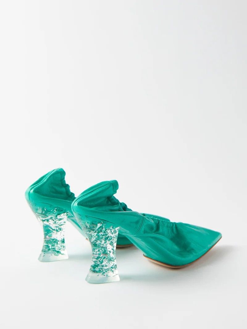 o1bcso1str0225 Almond Pumps in Green