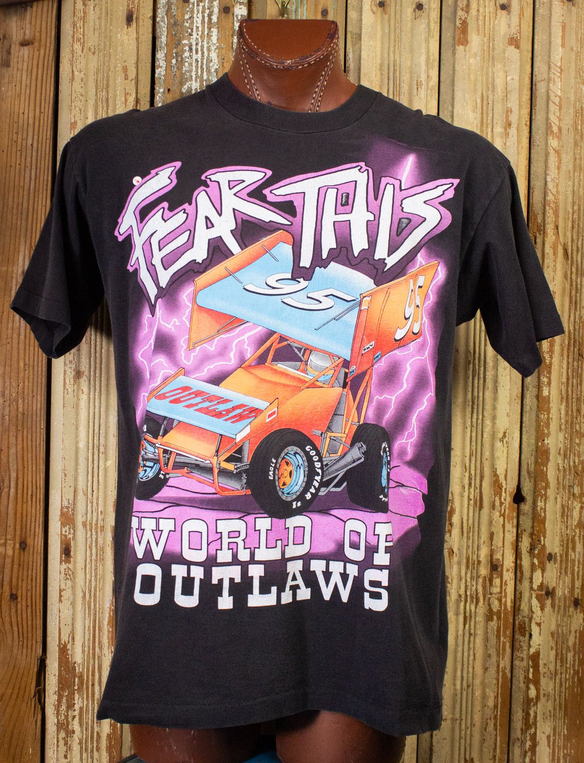 Vintage Vintage Fear This World of Outlaws Racing T Shirt 1995 Size US XL / EU 56 / 4 - 1 Thumbnail