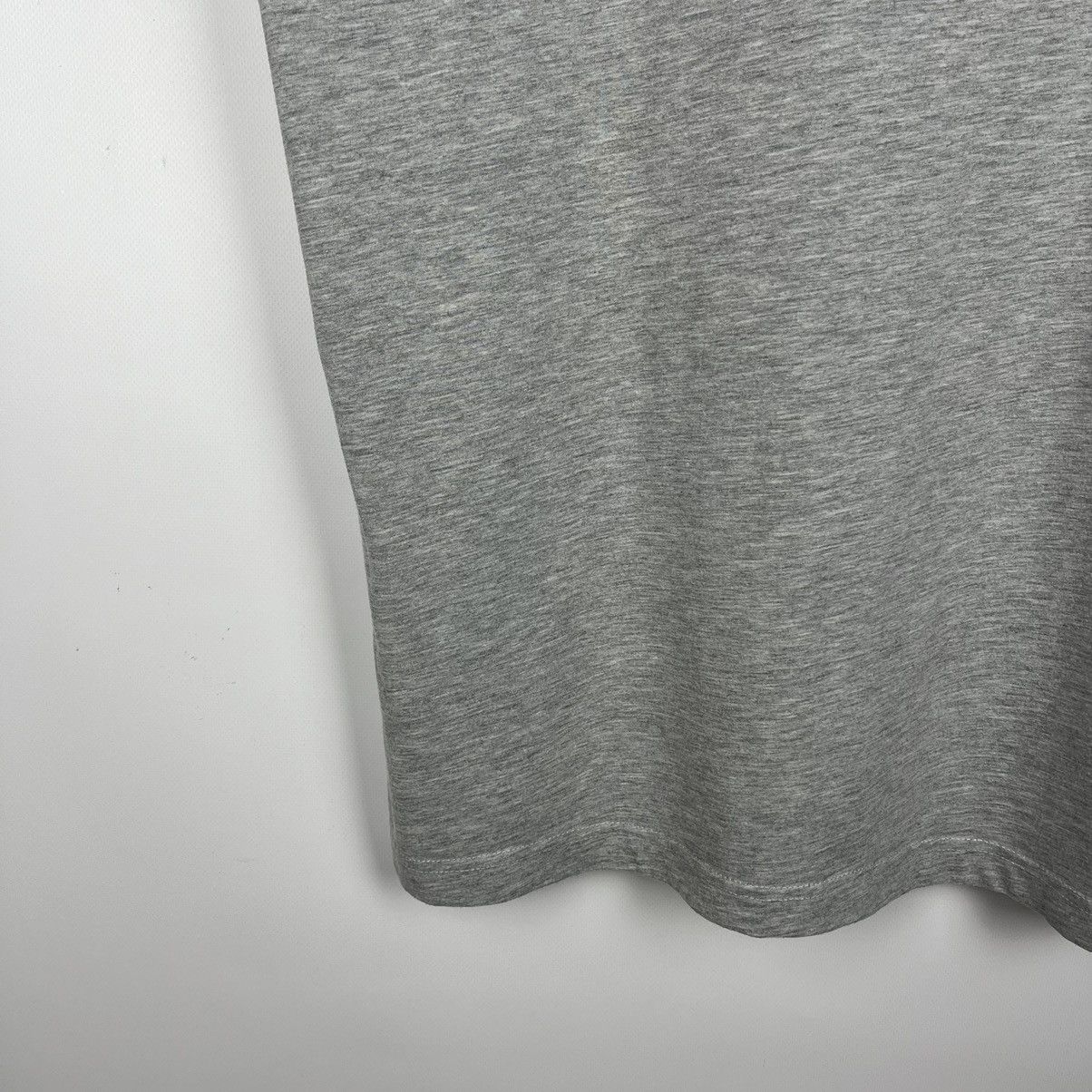 Vivienne Westwood Vivienne Westwood y2k orb logo tee Size US L / EU 52-54 / 3 - 20 Thumbnail