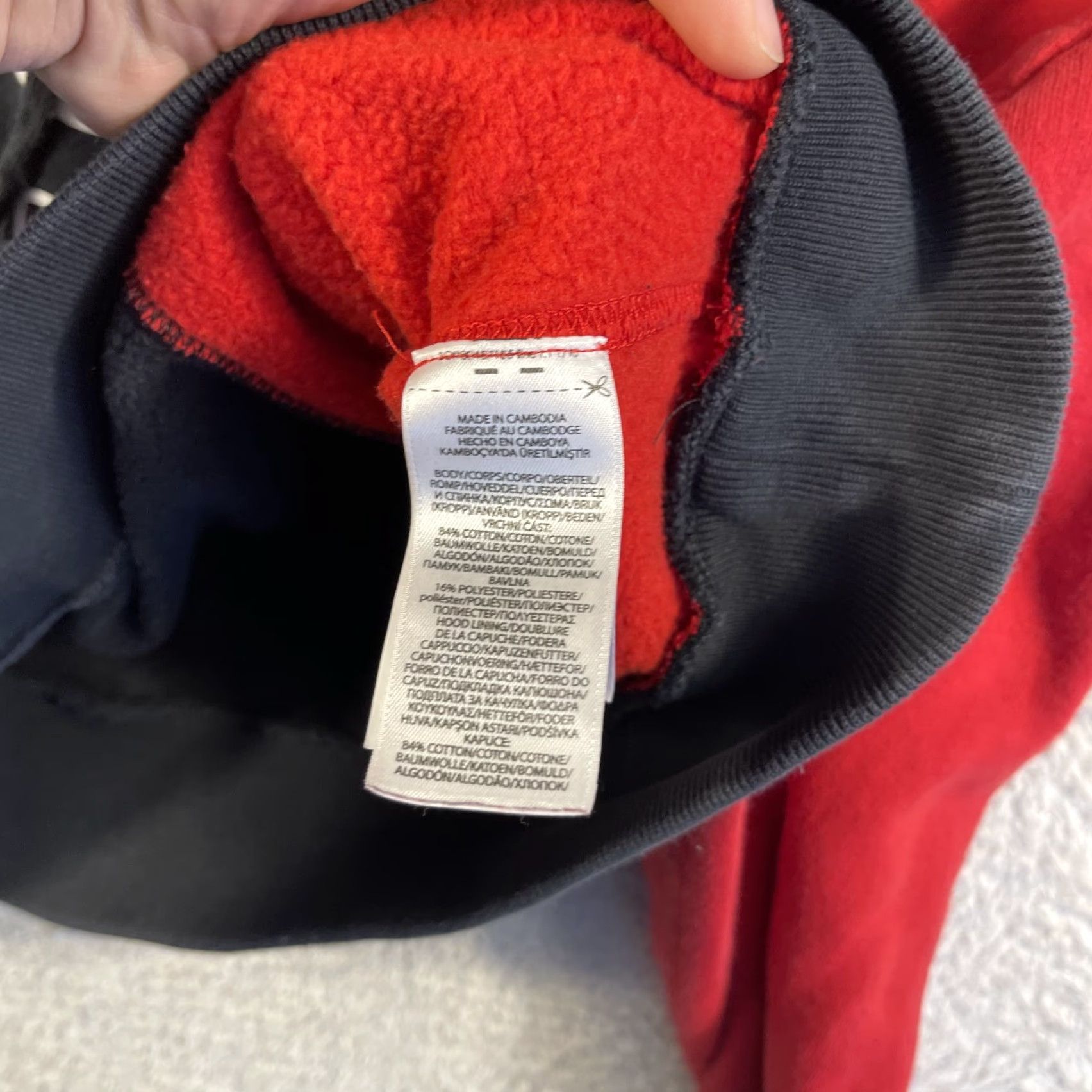 Polo Ralph Lauren **Ralph Lauren Women's Medium Red Hoodie Black Colorblock Pullover** User: **Polo Ralph Lauren Women's Medium Red Colorblock Hoodie Black Pullover** Size M / US 6-8 / IT 42-44 - 4 Thumbnail