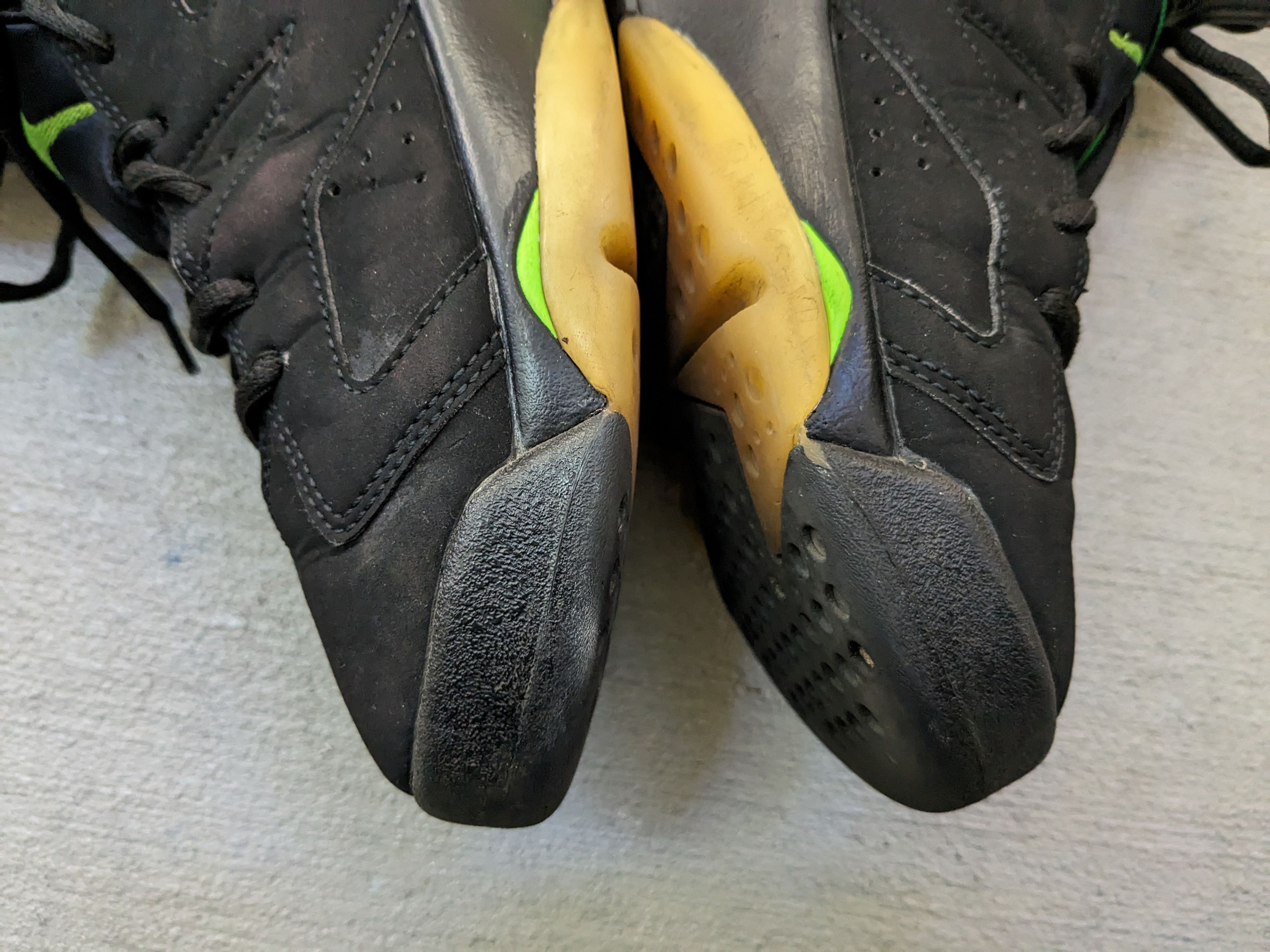 Jordan Brand Nike Air Jordan 6 Retro Electric Green Size 10 CT8529–003 Size US 10 / EU 43 - 9 Thumbnail