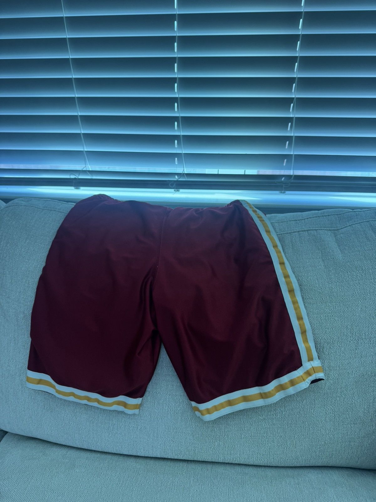 Vintage Vintage USC college shorts Size US 30 / EU 46 - 2 Thumbnail