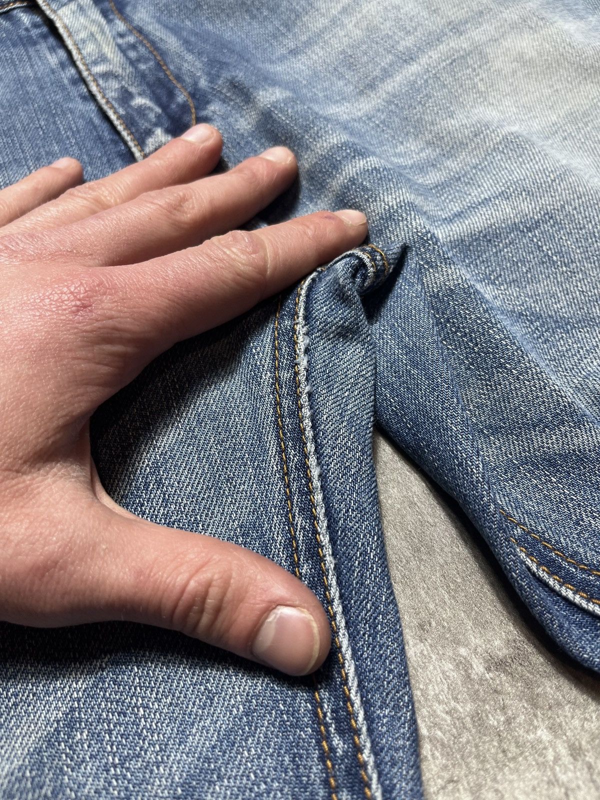 Dolce & Gabbana Vintage Dolce Gabbana Faded Denim Jeans Metal Logo Size US 36 / EU 52 - 16 Thumbnail