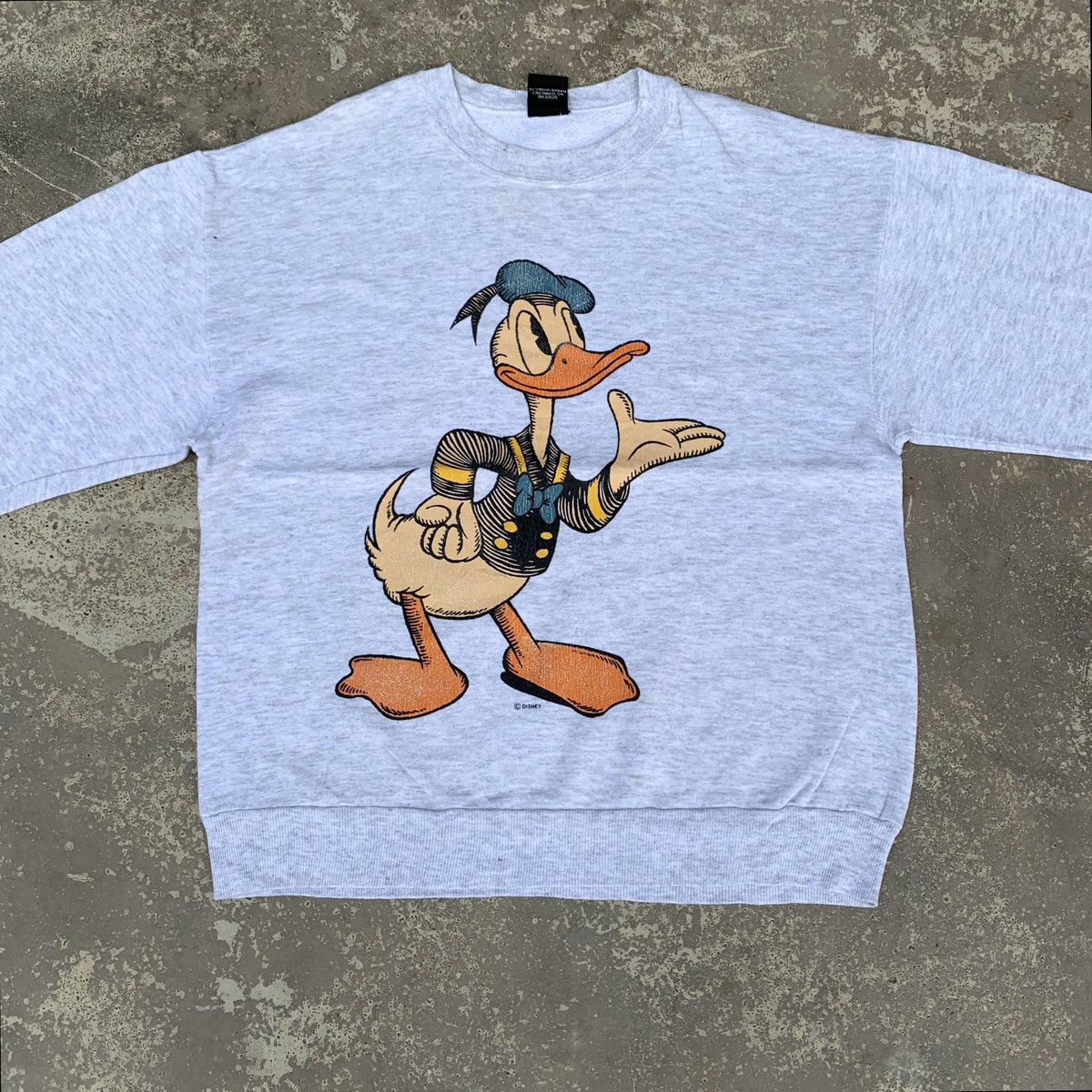 Disney Vintage 90s Disney Mickey Unlimited Donald Duck Crewneck Size US M / EU 48-50 / 2 - 4 Thumbnail