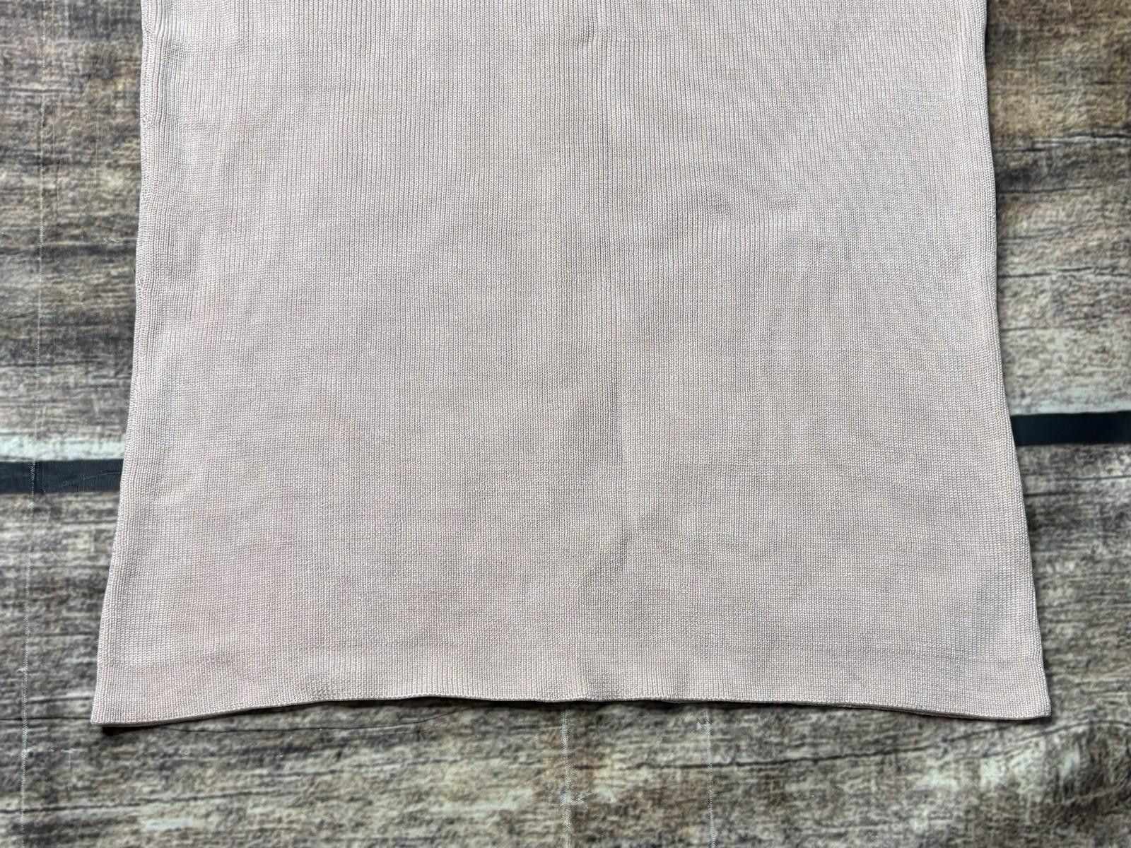 Banana Republic Y2K 2000 Banana Republic Tank Top Women Small Silk Knit Pink Size S / US 4 / IT 40 - 9 Thumbnail