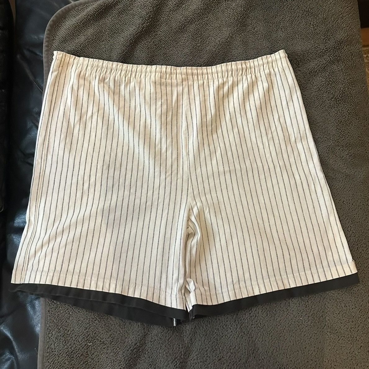 MLB × Vintage Vintage 90s Chicago Cubs Pinstripe Shorts Size US 38 / EU 54 - 5 Thumbnail