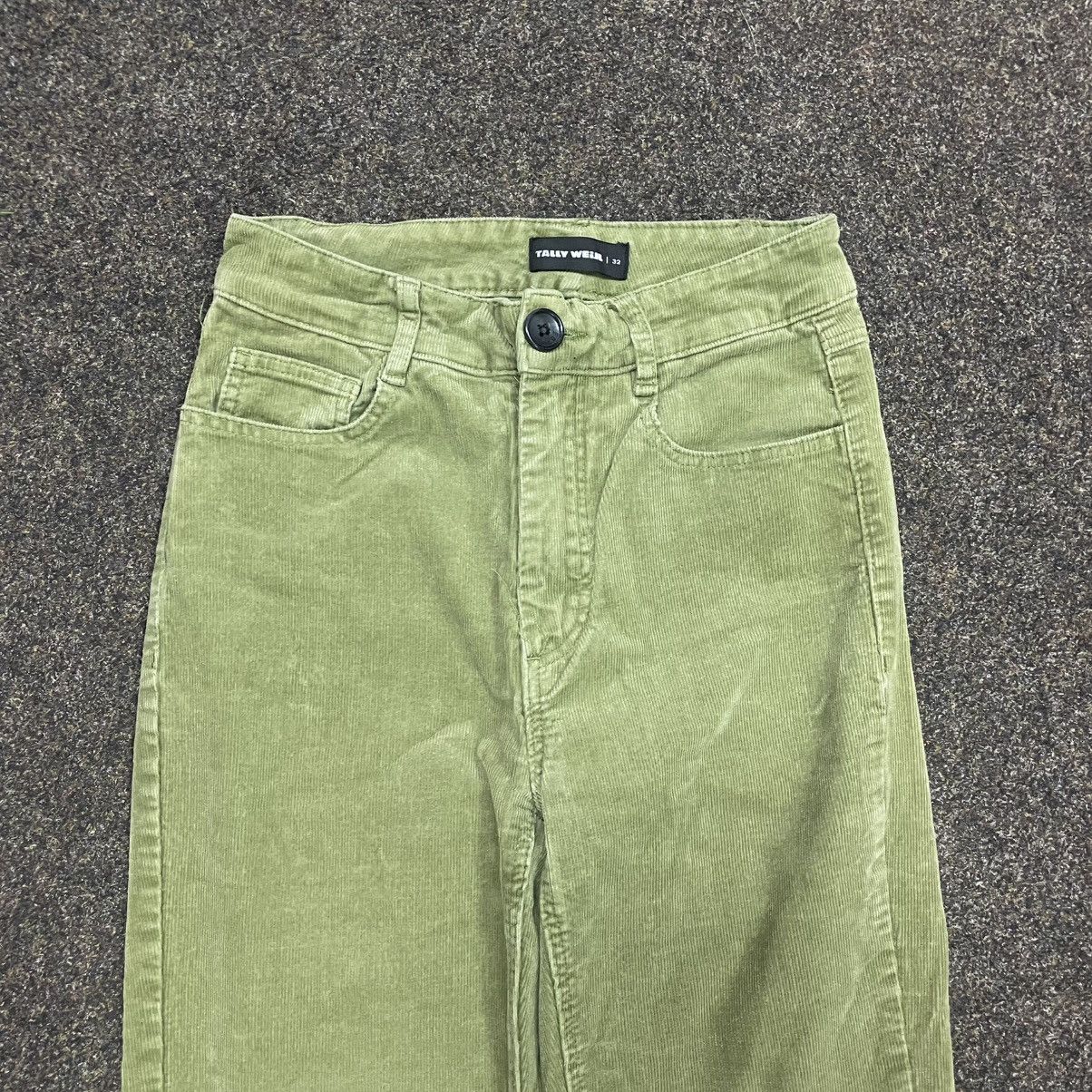 Vintage Vintage Y2K Lime Green Flare Jeans 90s Streetwear Oversized Size 28" / US 6 / IT 42 - 4 Thumbnail