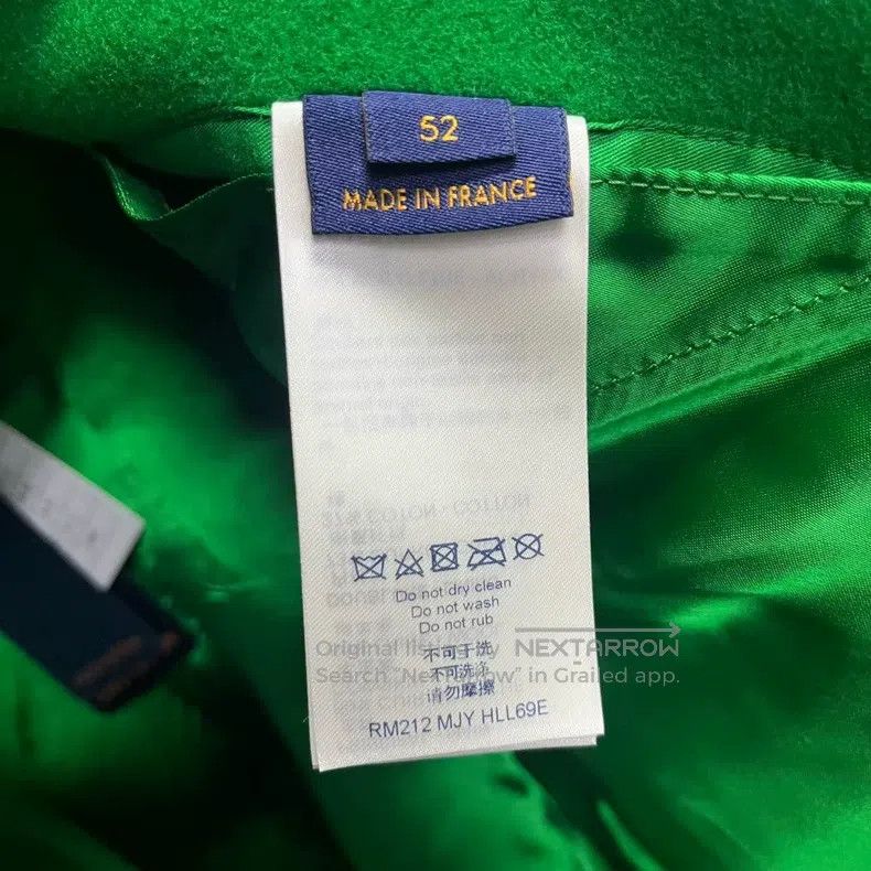 Louis Vuitton Louis Vuitton Green monogrammed, loose-fitting, long-sleev Size US L / EU 52-54 / 3 - 3 Thumbnail
