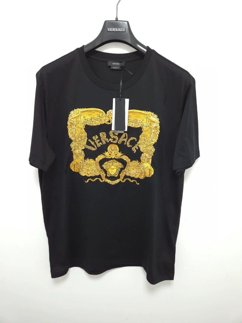 Versace Versace New short sleeves embroidered with gold thread Size US XXL / EU 58 / 5 - 1 Thumbnail