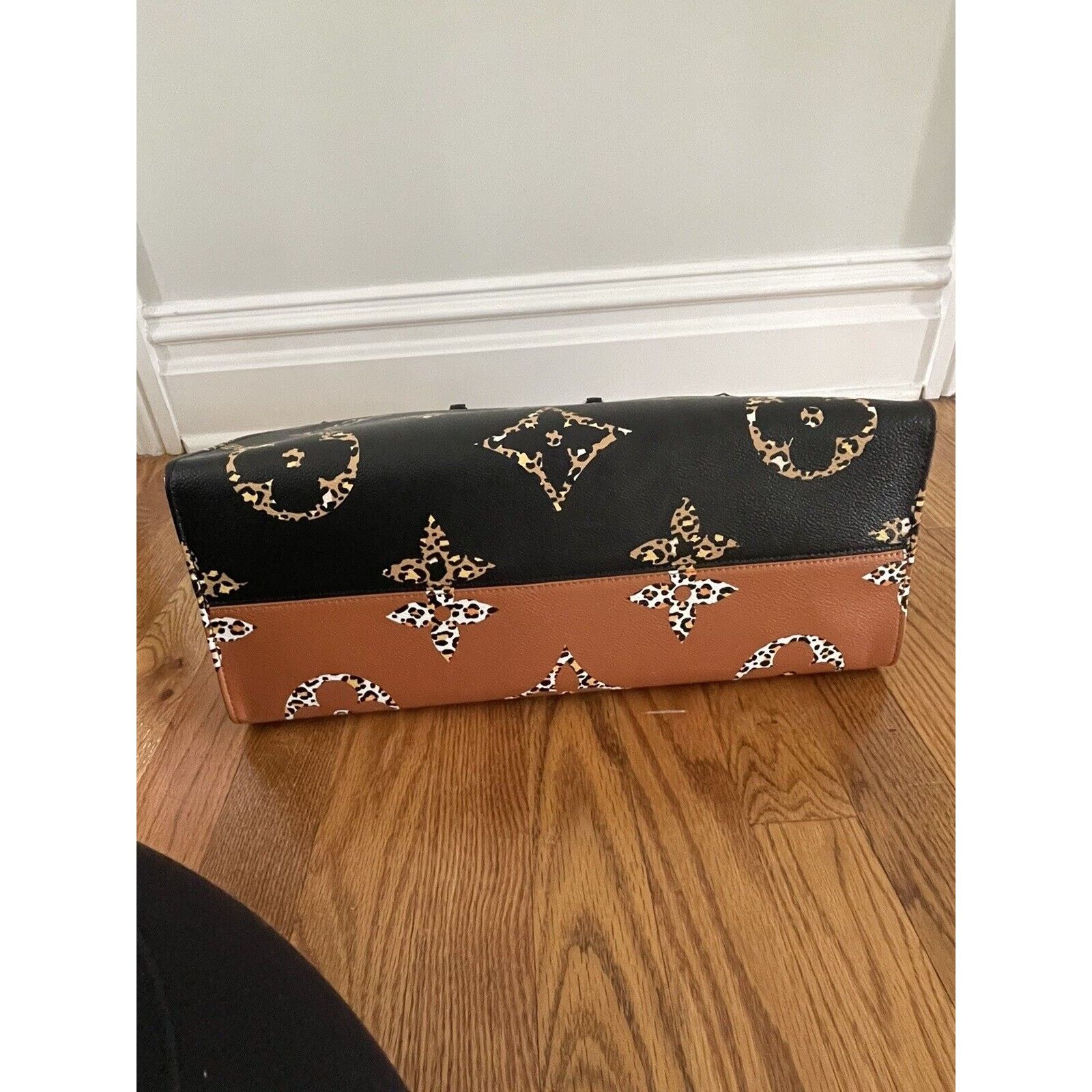 Louis Vuitton OnTheGo Fabric Interior Jungle Monogram Giant Tote GM Size ONE SIZE - 9 Thumbnail
