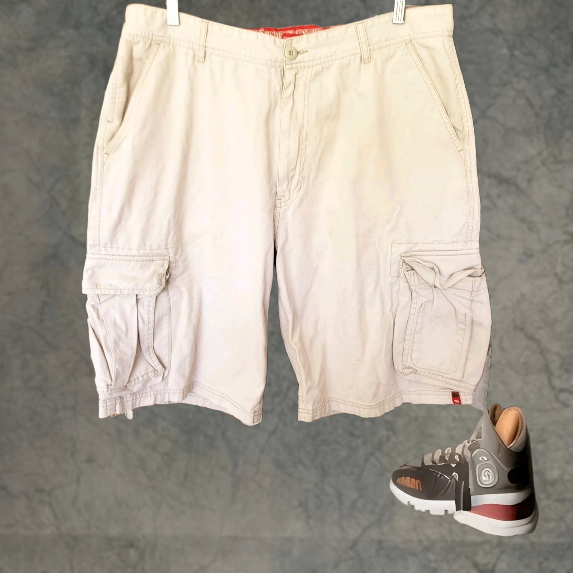 Ecko Unltd. Ecko Unltd Y2K Cargo Shorts Men 38x12 Beige Baggy Relaxed Loose Skater Edison Size US 38 / EU 54 - 1 Thumbnail