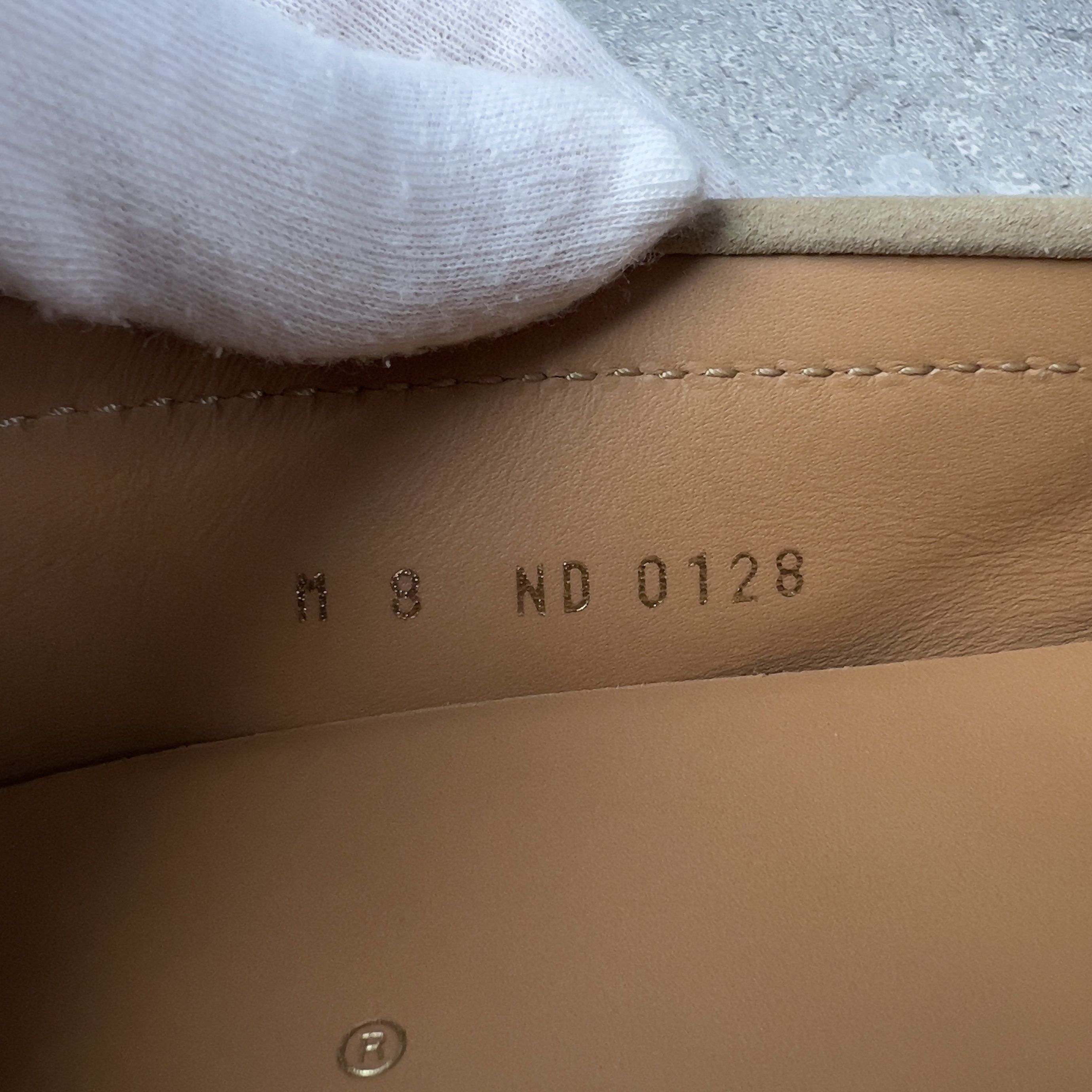 Louis Vuitton LV Driver Moccasins Beige Suede Size US 9 / EU 42 - 11 Thumbnail